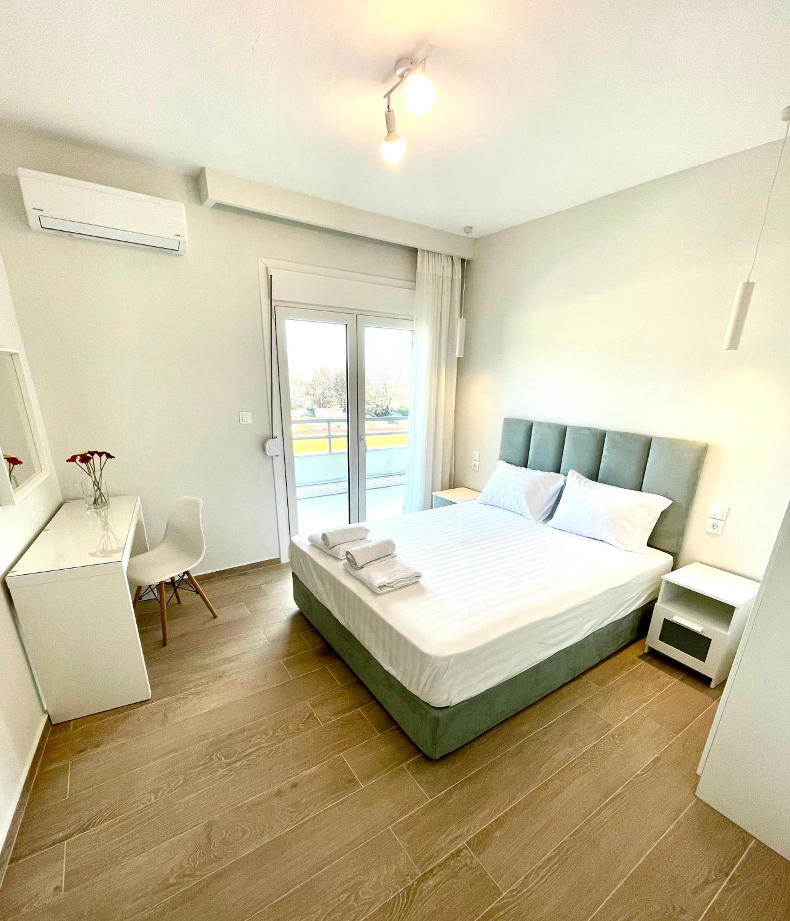 One-Bedroom Apartment - Photo 1