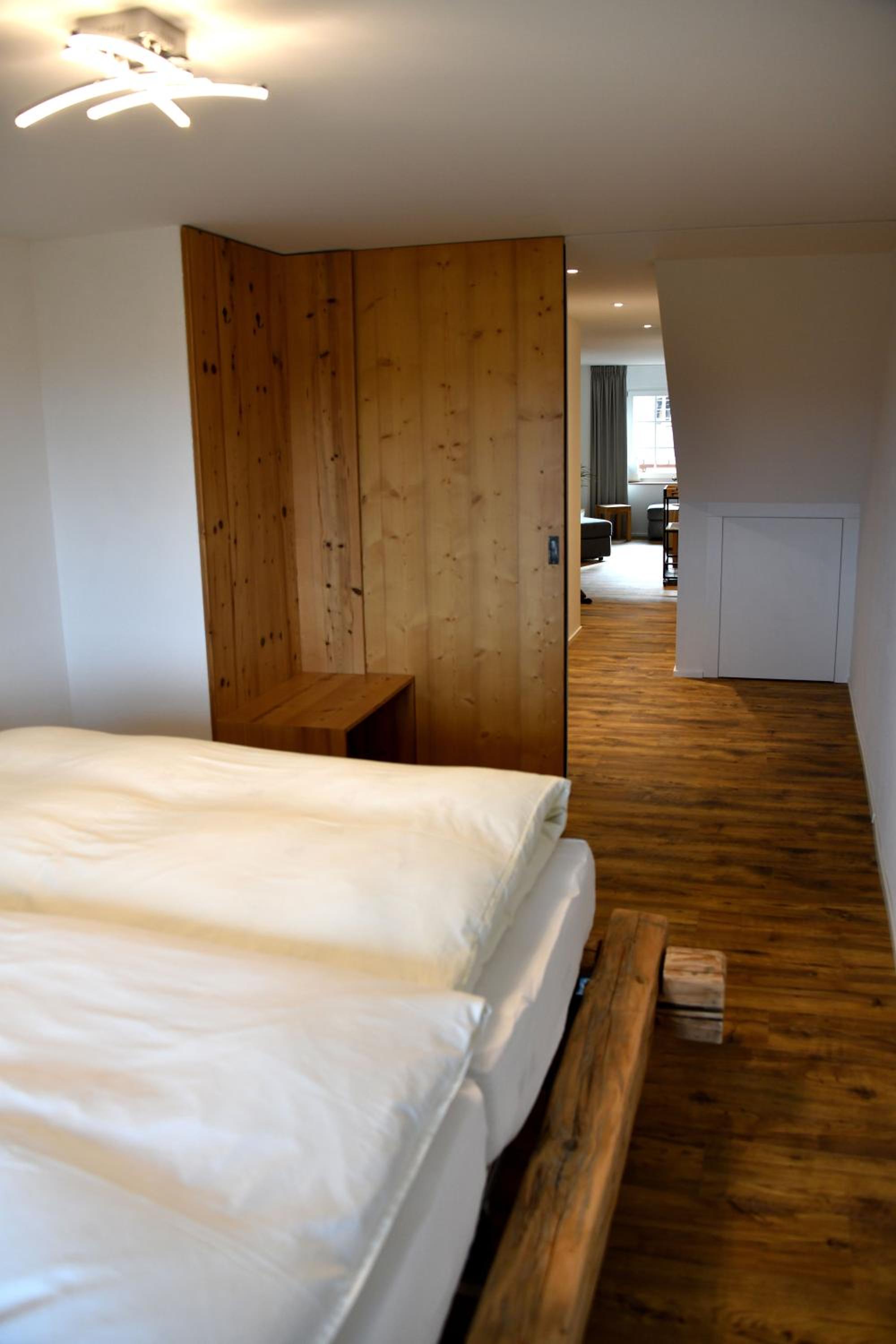 Apartment with Balcony - Photo 27