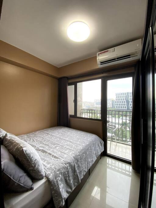 One-Bedroom Apartment - Photo 15