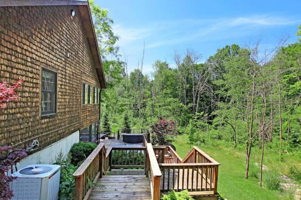 Four-Bedroom House photo 2