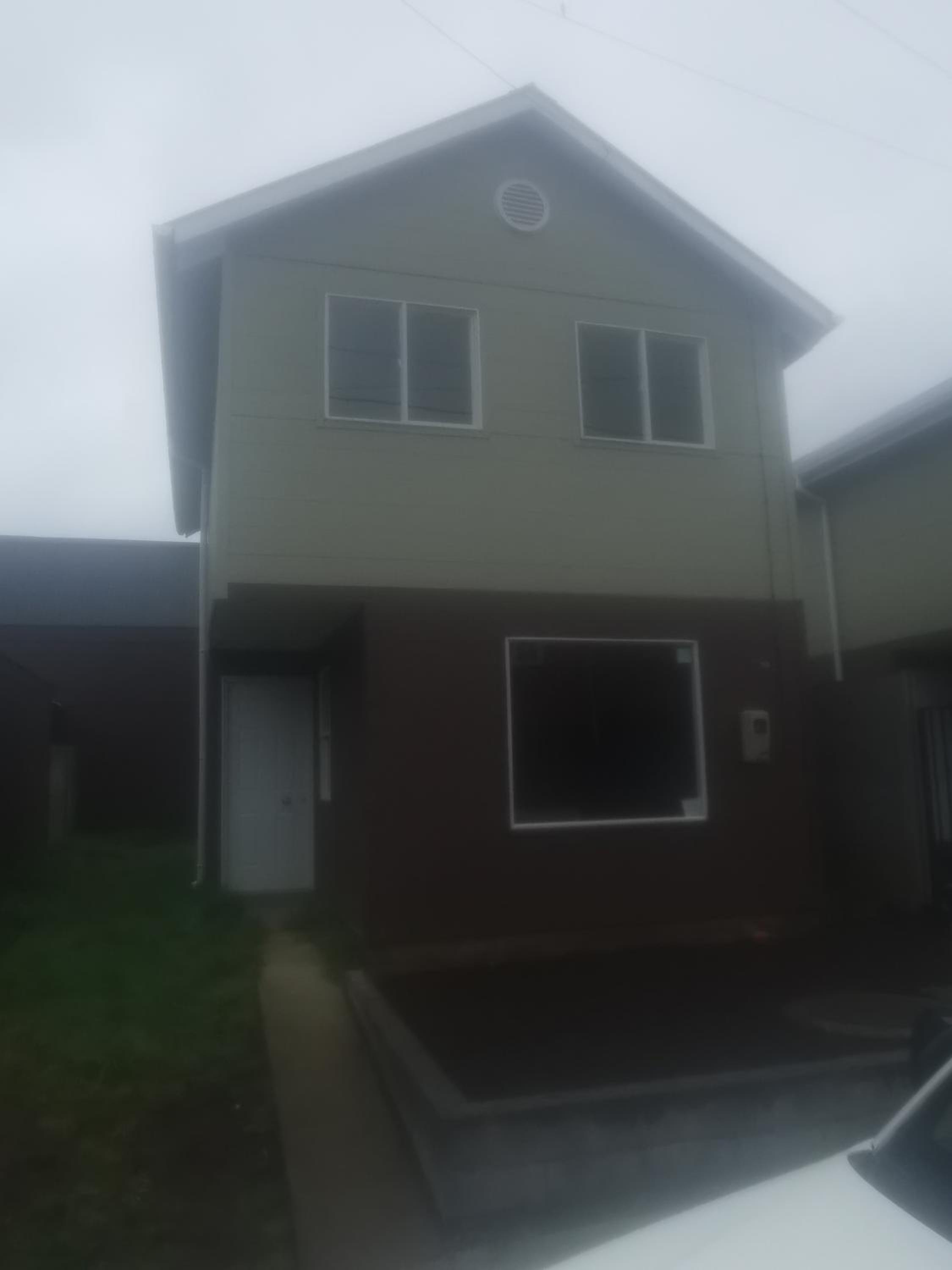 Three-Bedroom House photo 2