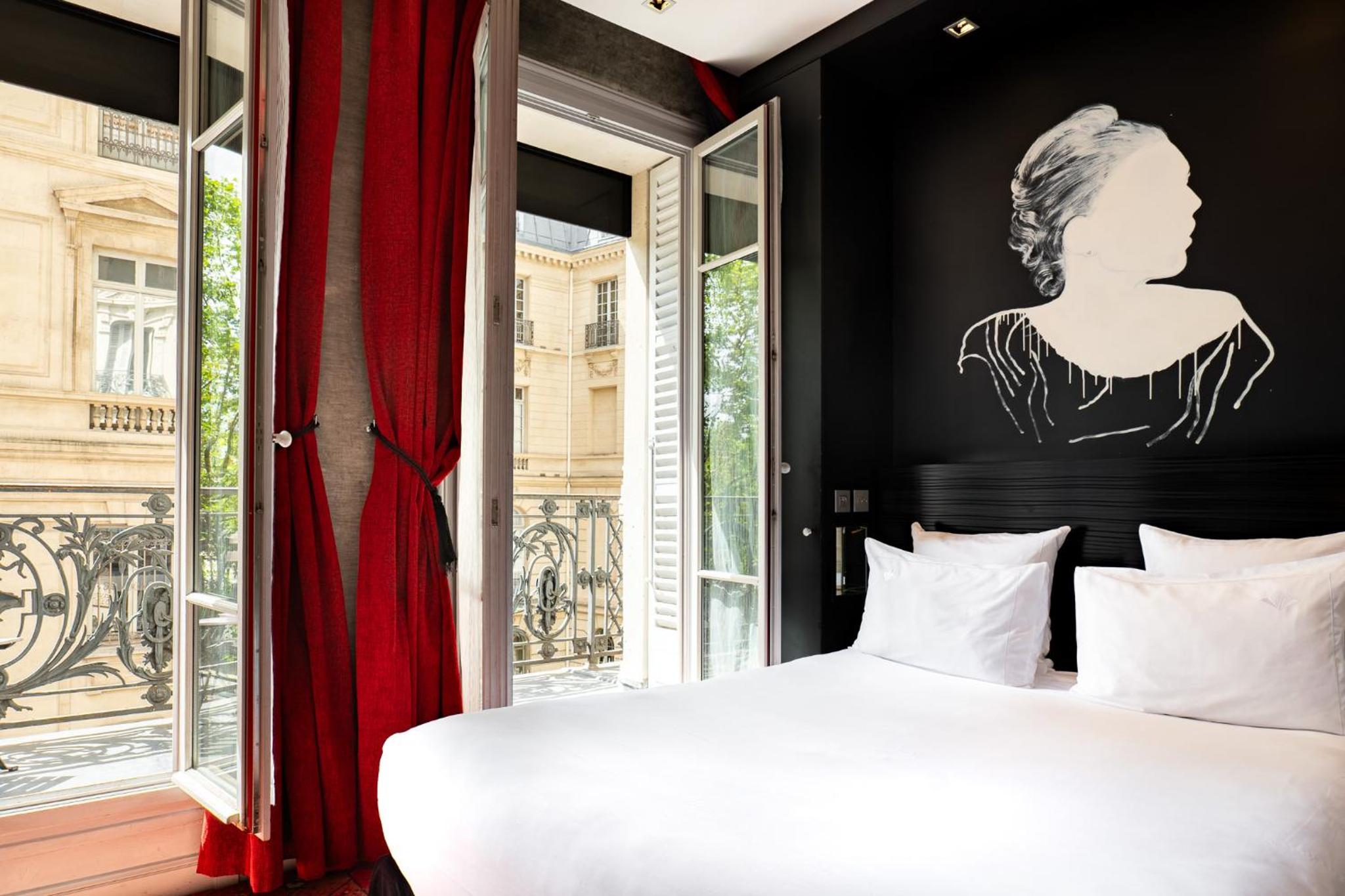 Double Room Double Room