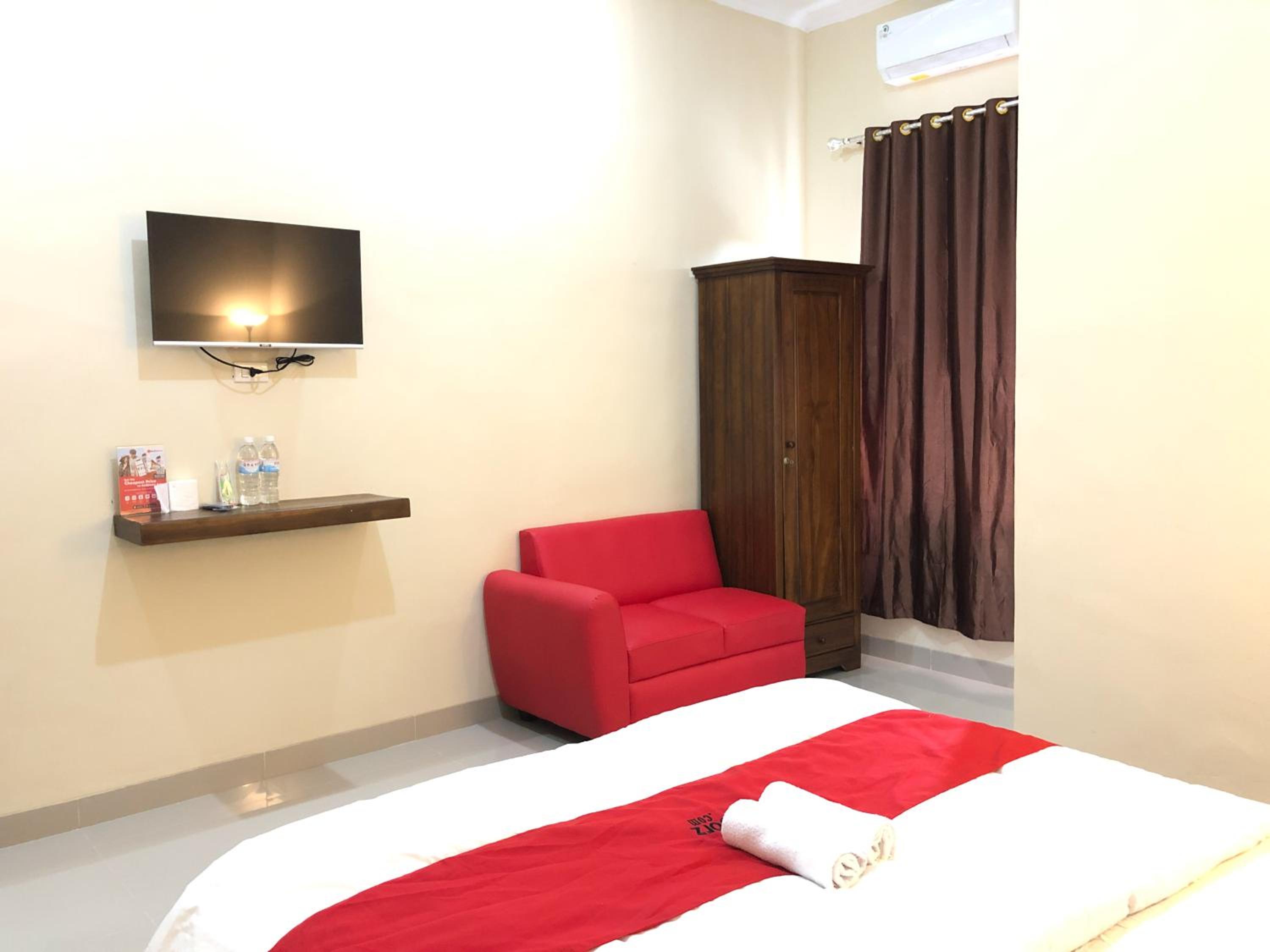 Deluxe Room - Photo 1