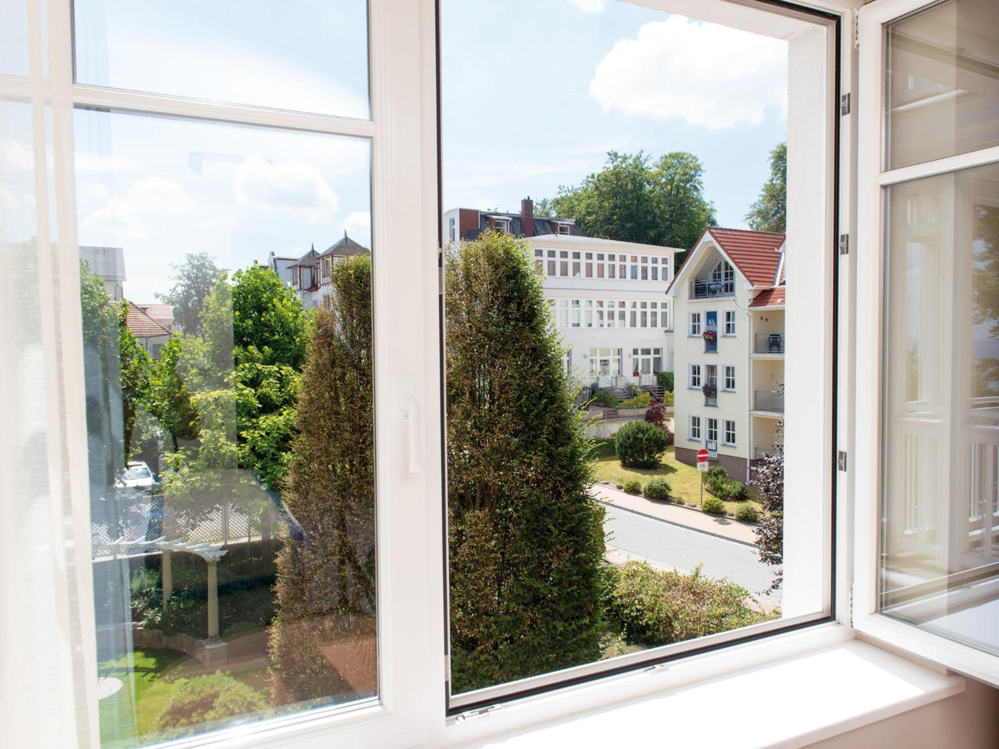 Double Room with Balcony - Land Side thumbnail 6