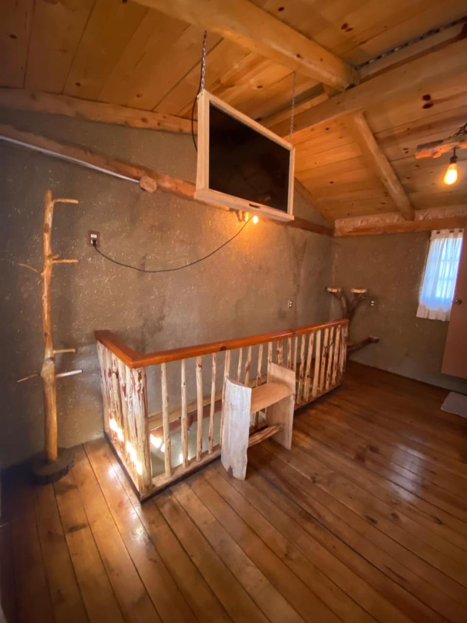 Family Room - Photo 6