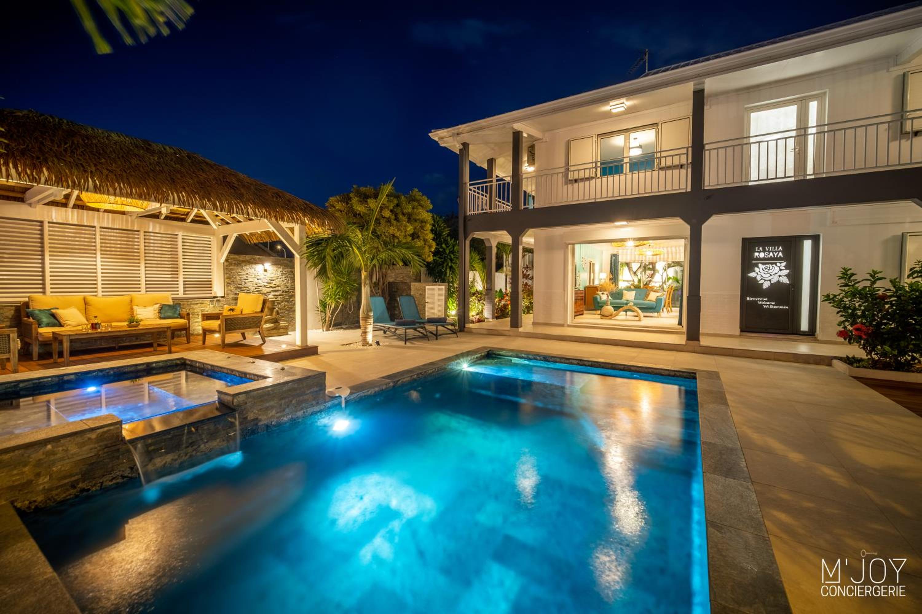 Villa with Private Pool photo 1