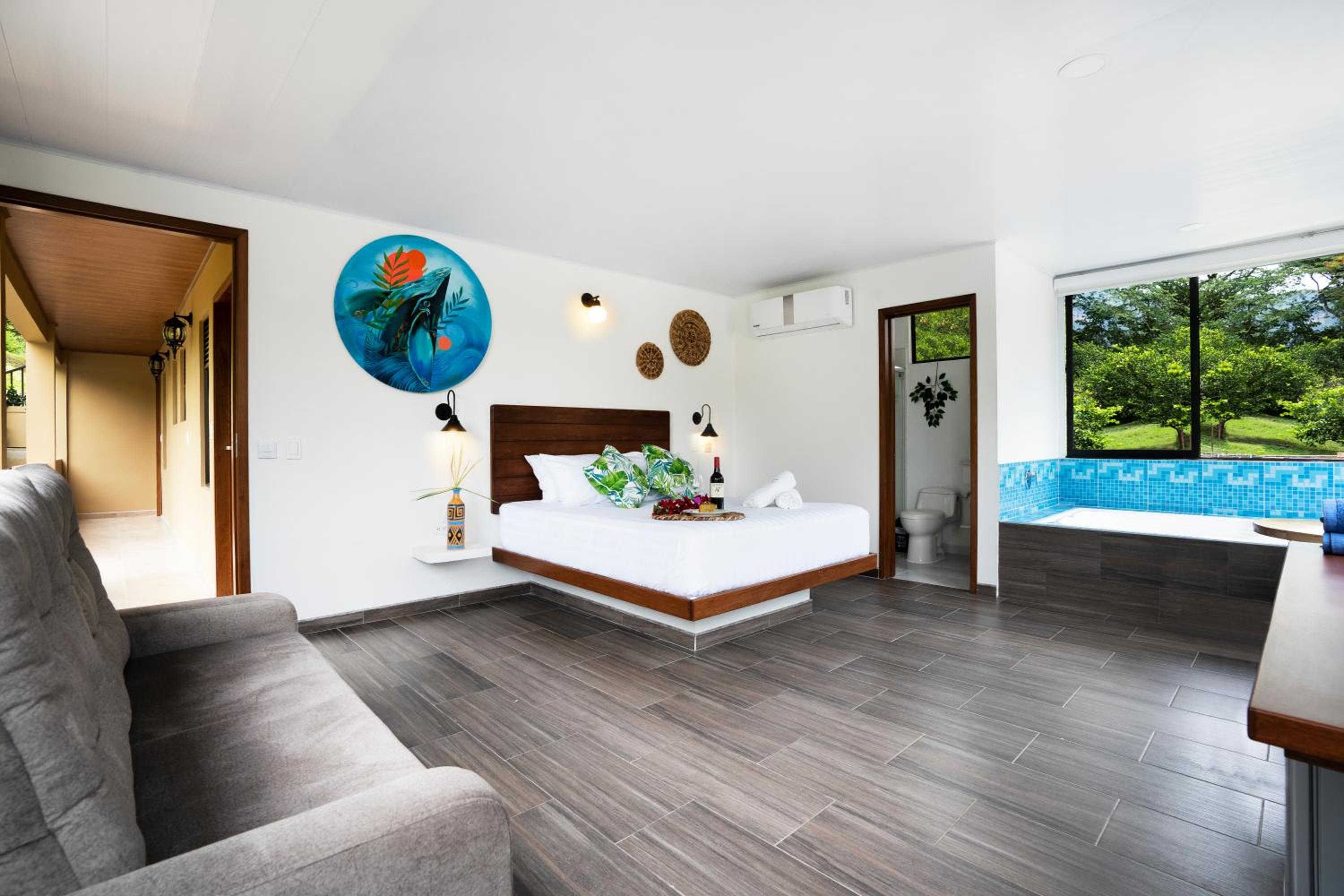 Suite with Spa Bath