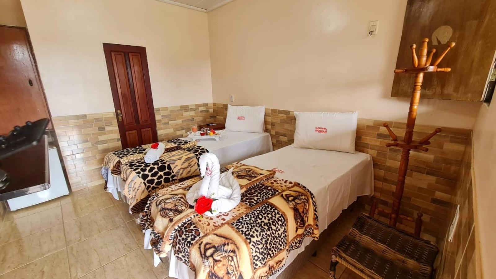 Standard Double or Twin Room - Photo 2
