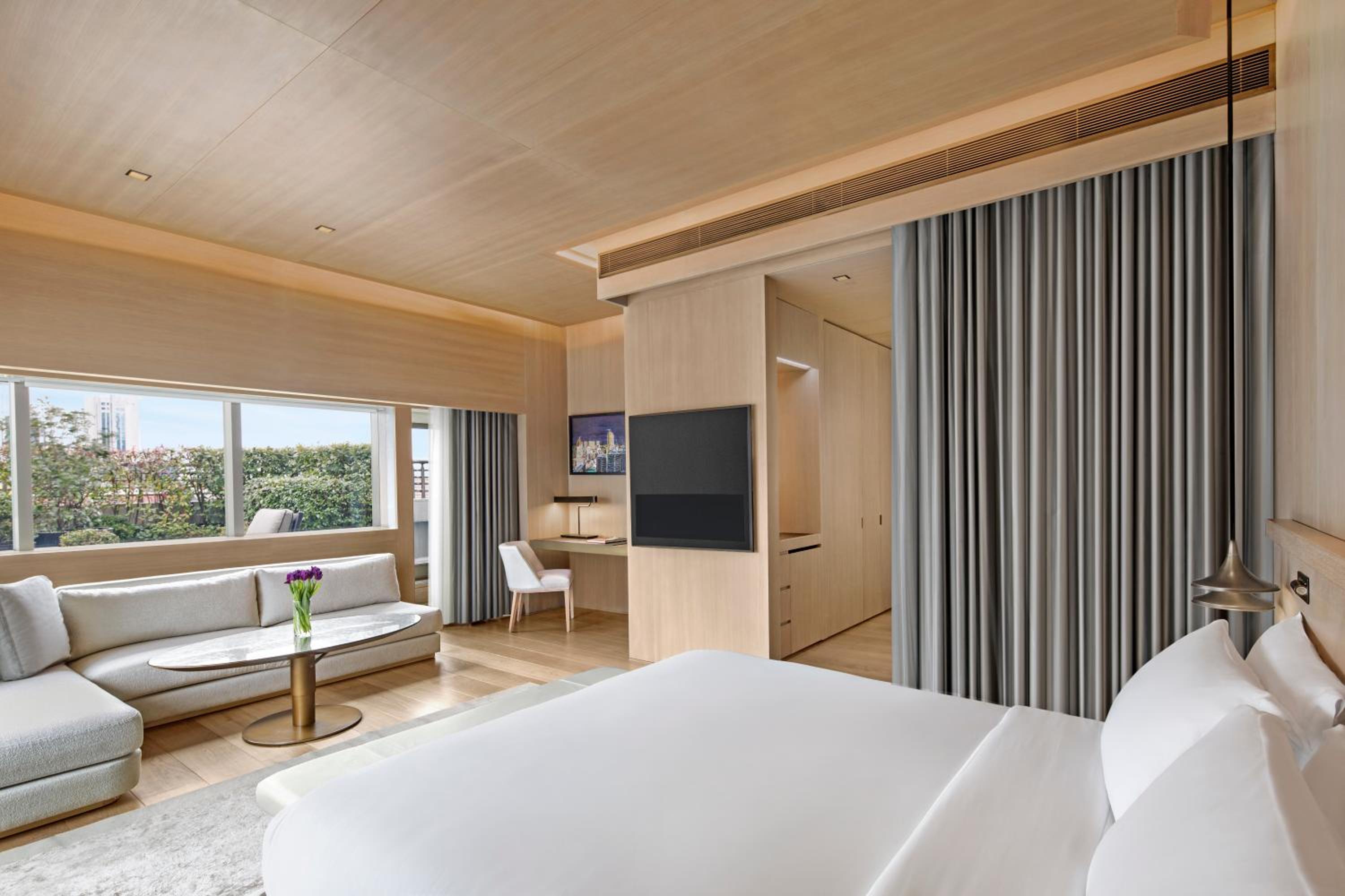 King Suite with Terrace