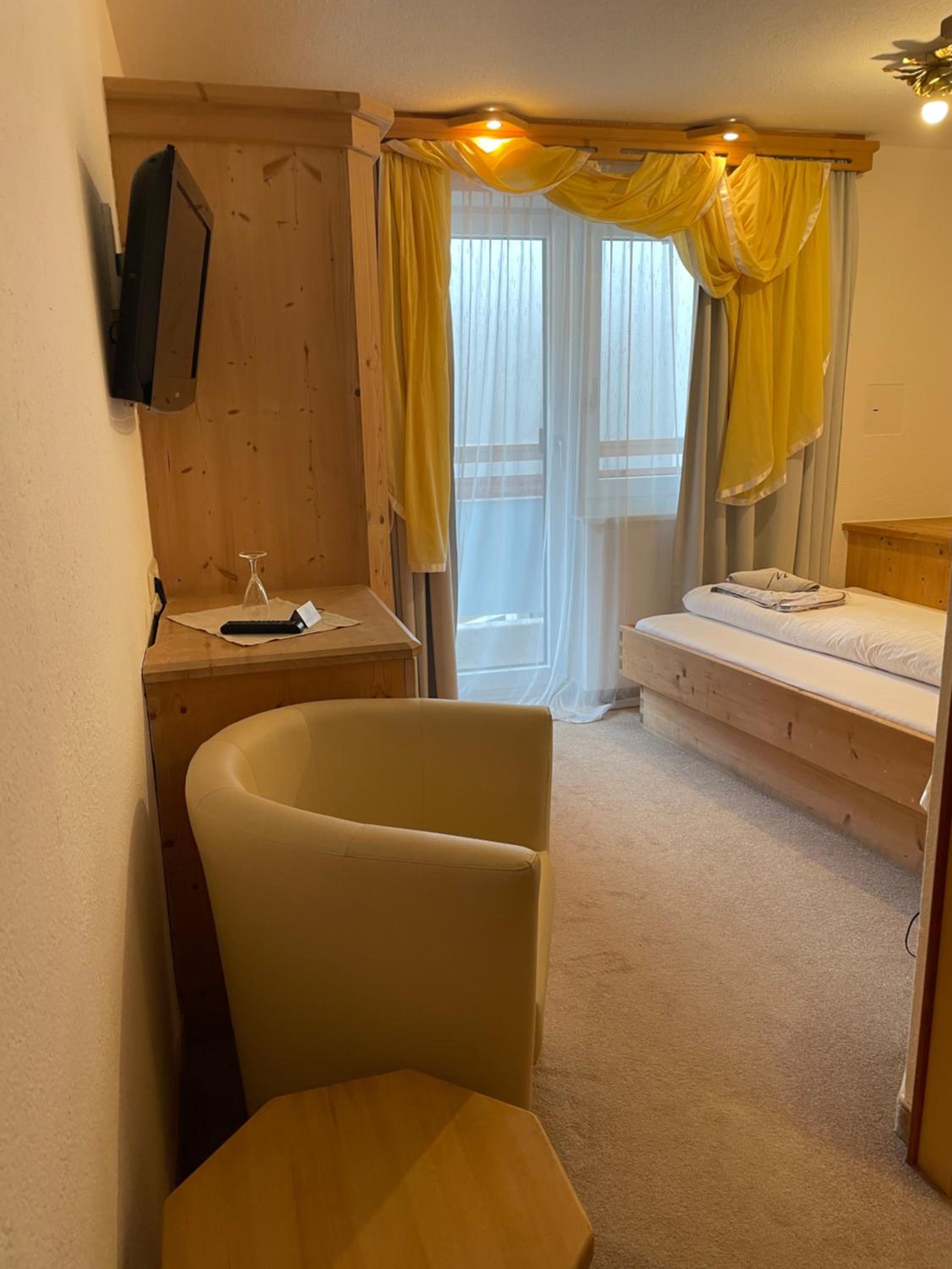 Single Room with Balcony