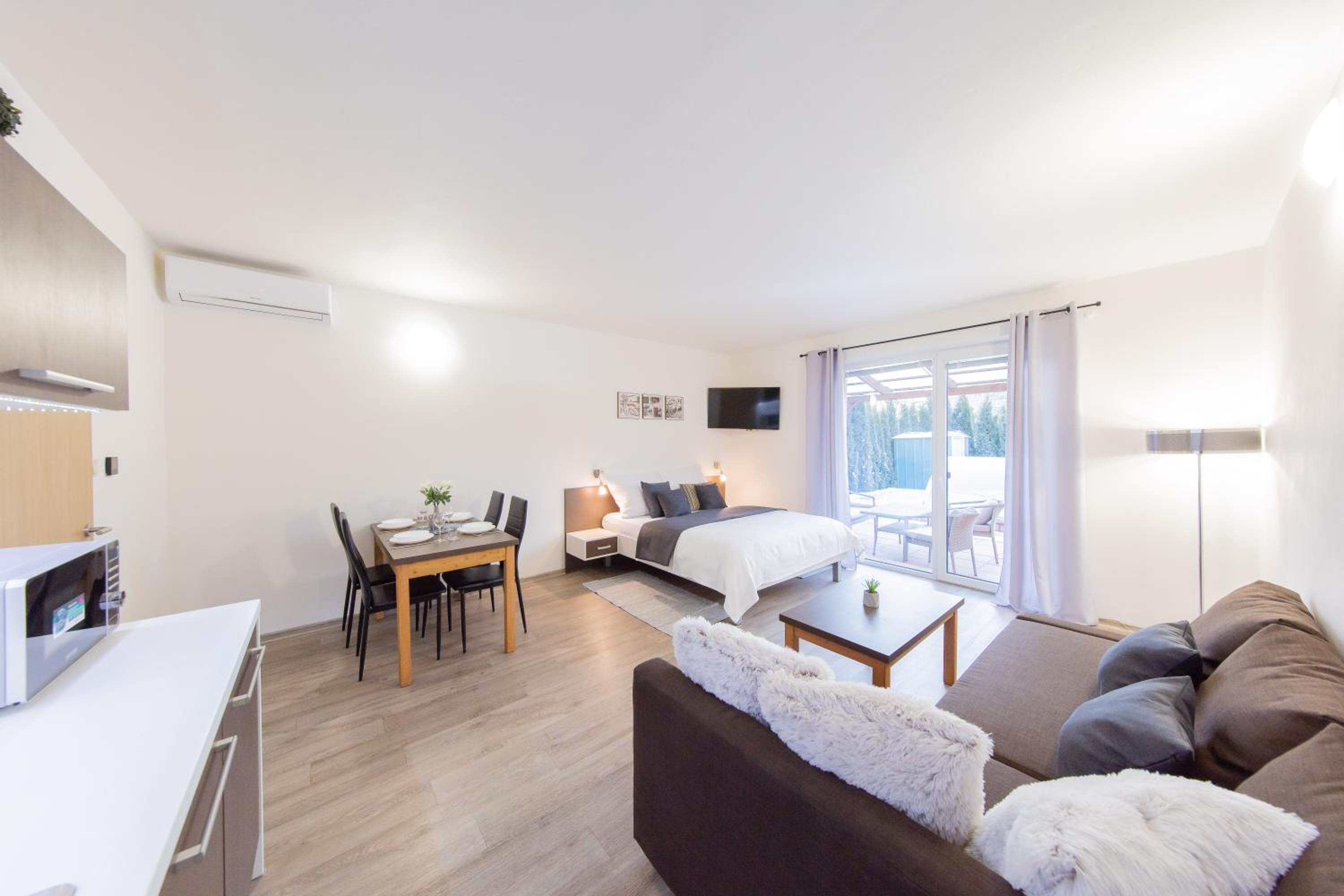 Apartment - Ground Floor photo 2
