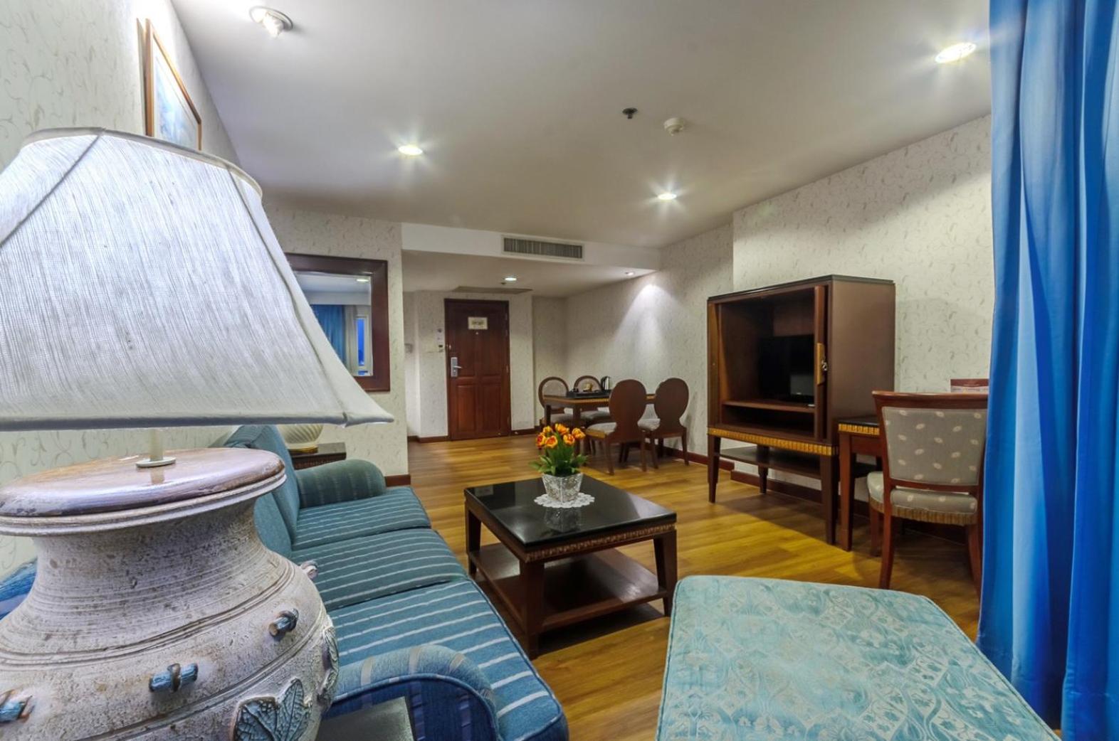 One-Bedroom Suite