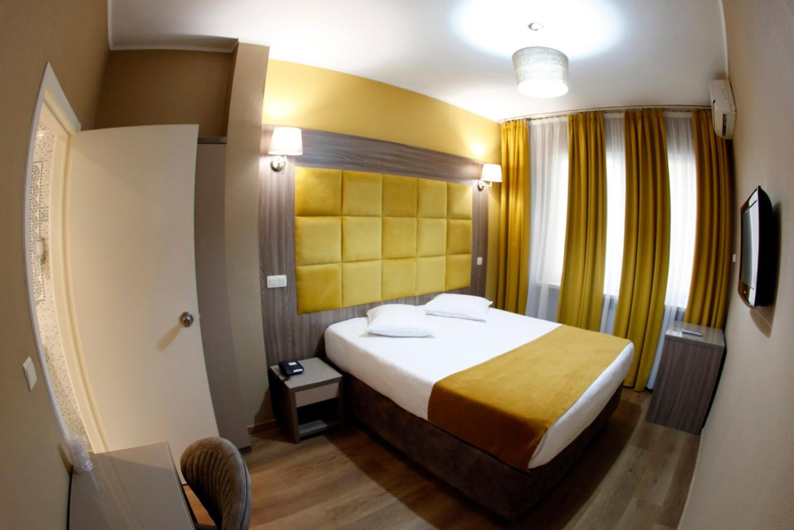 Economy Double Room - Photo 3