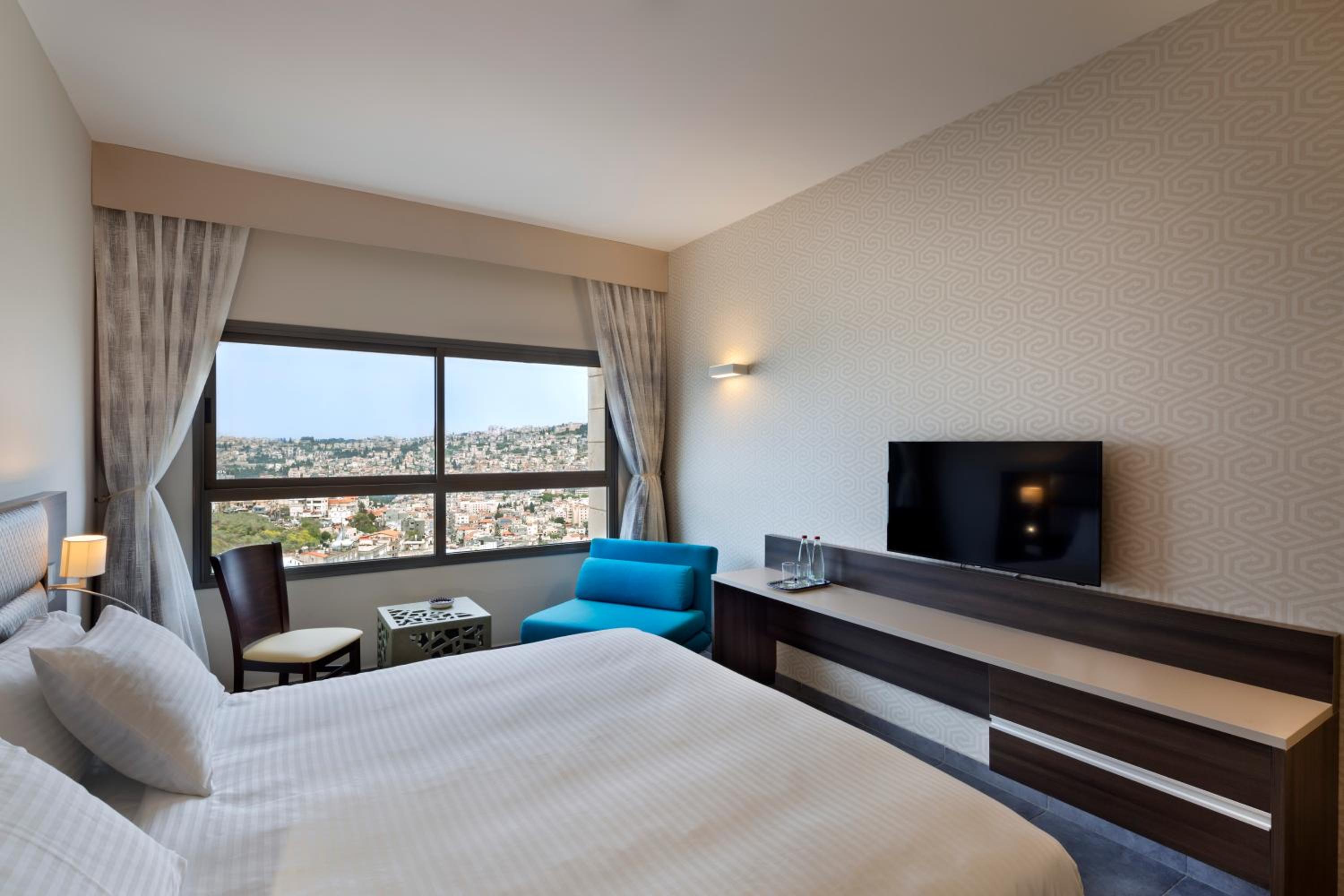 Classic Room with Old City View
