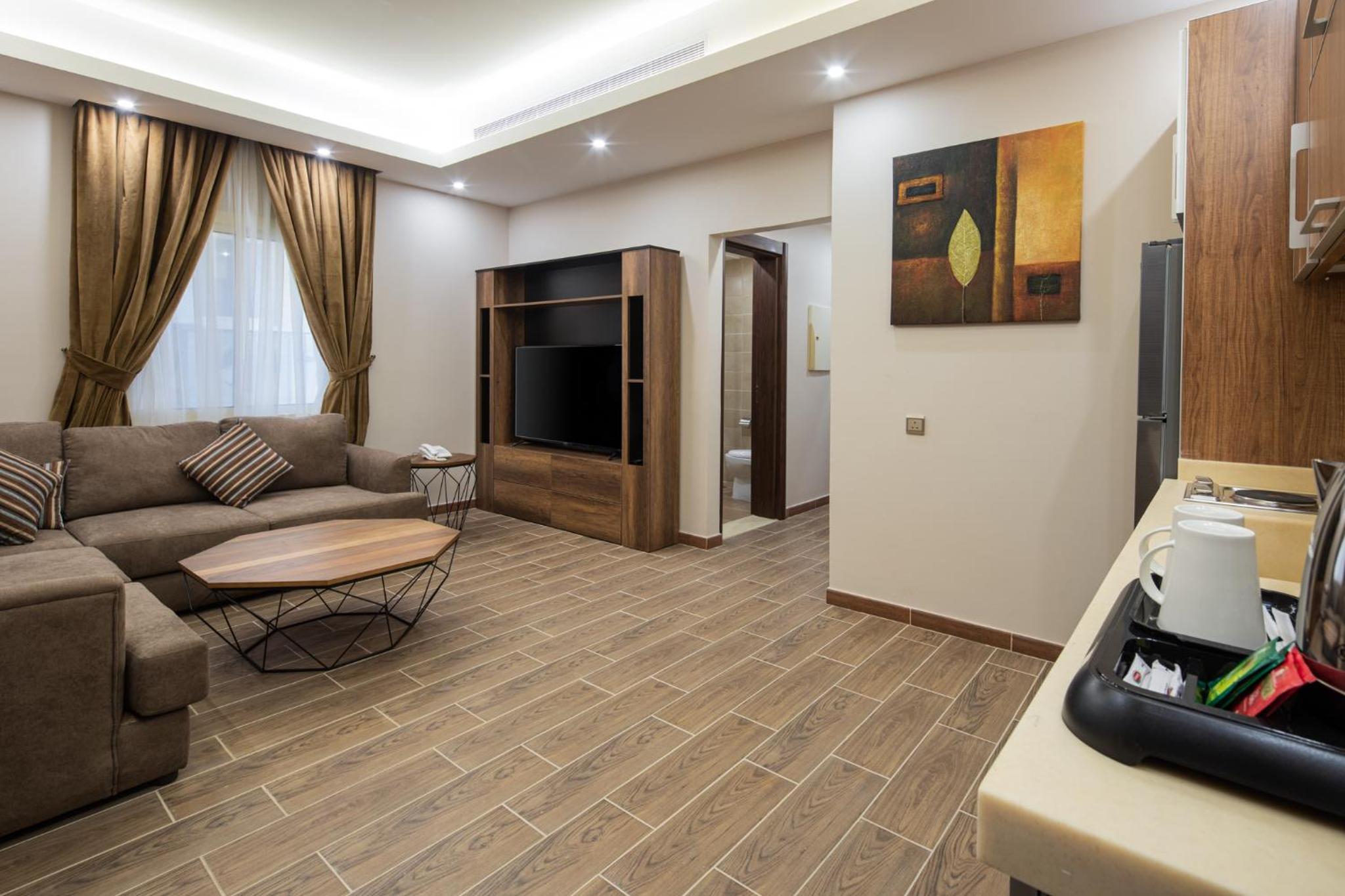 One-Bedroom Apartment - Photo 8