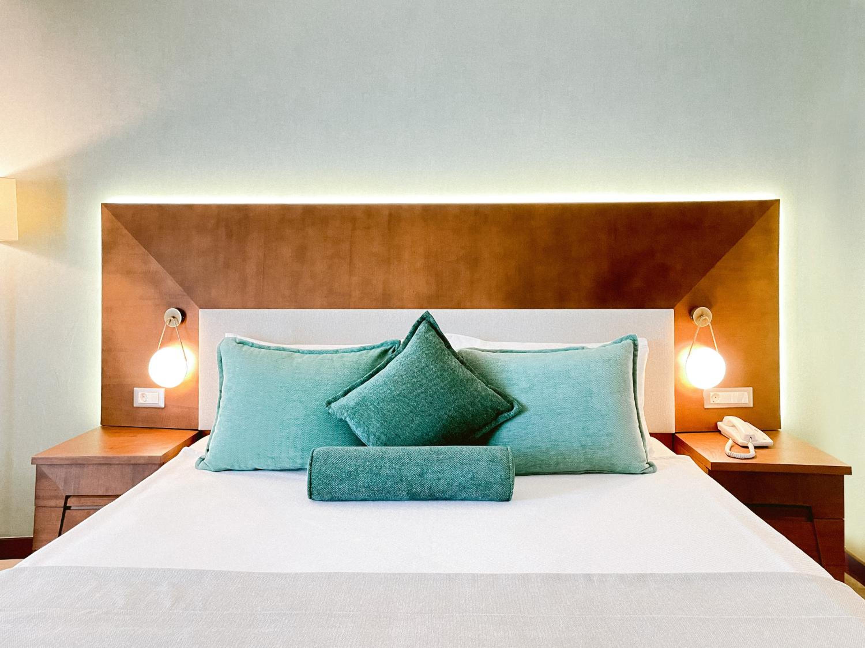 Premium Double Room - Photo 7