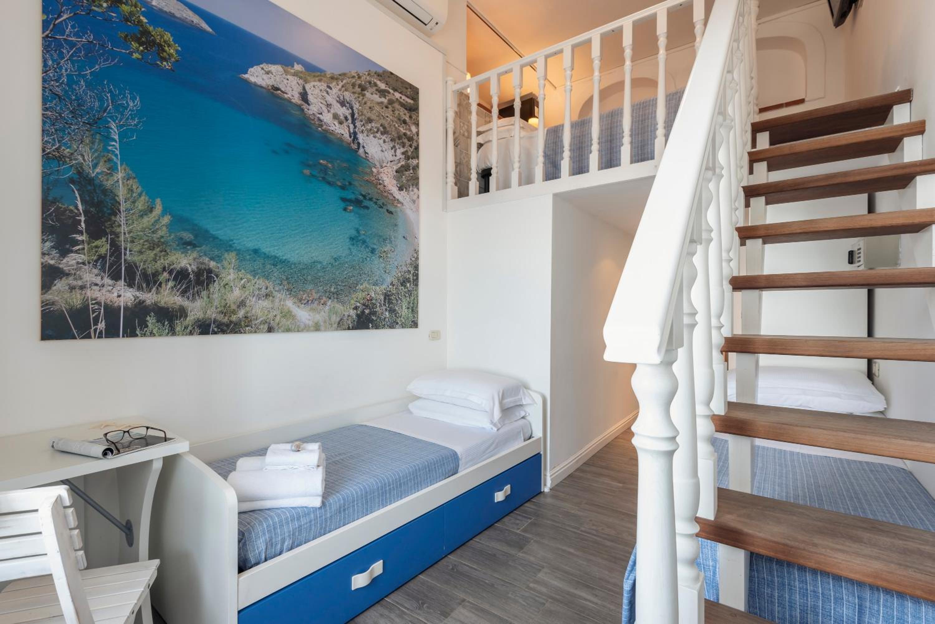 Quadruple Room with Sea View - Split Level - Photo 1