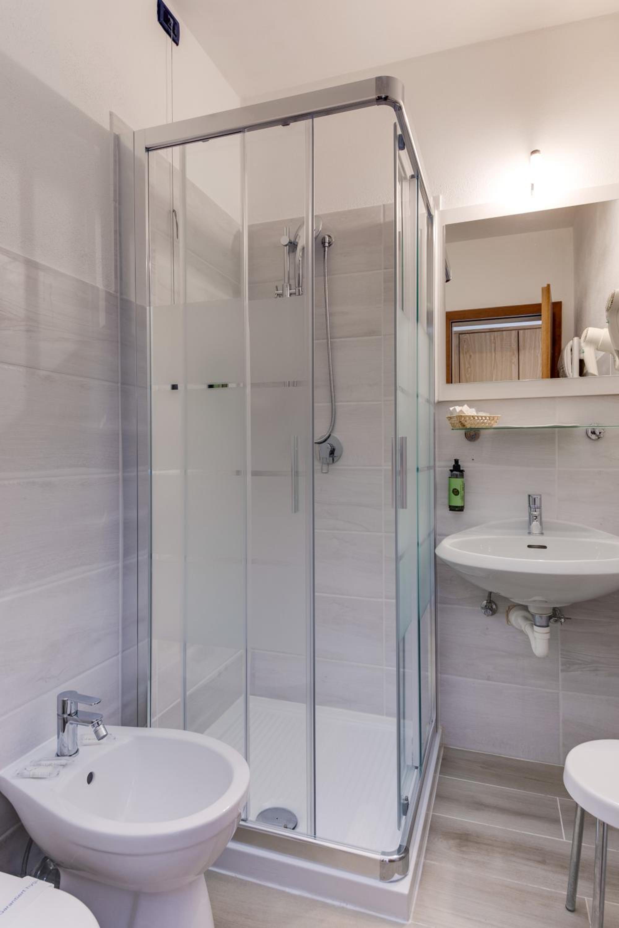Classic Triple Room photo 3