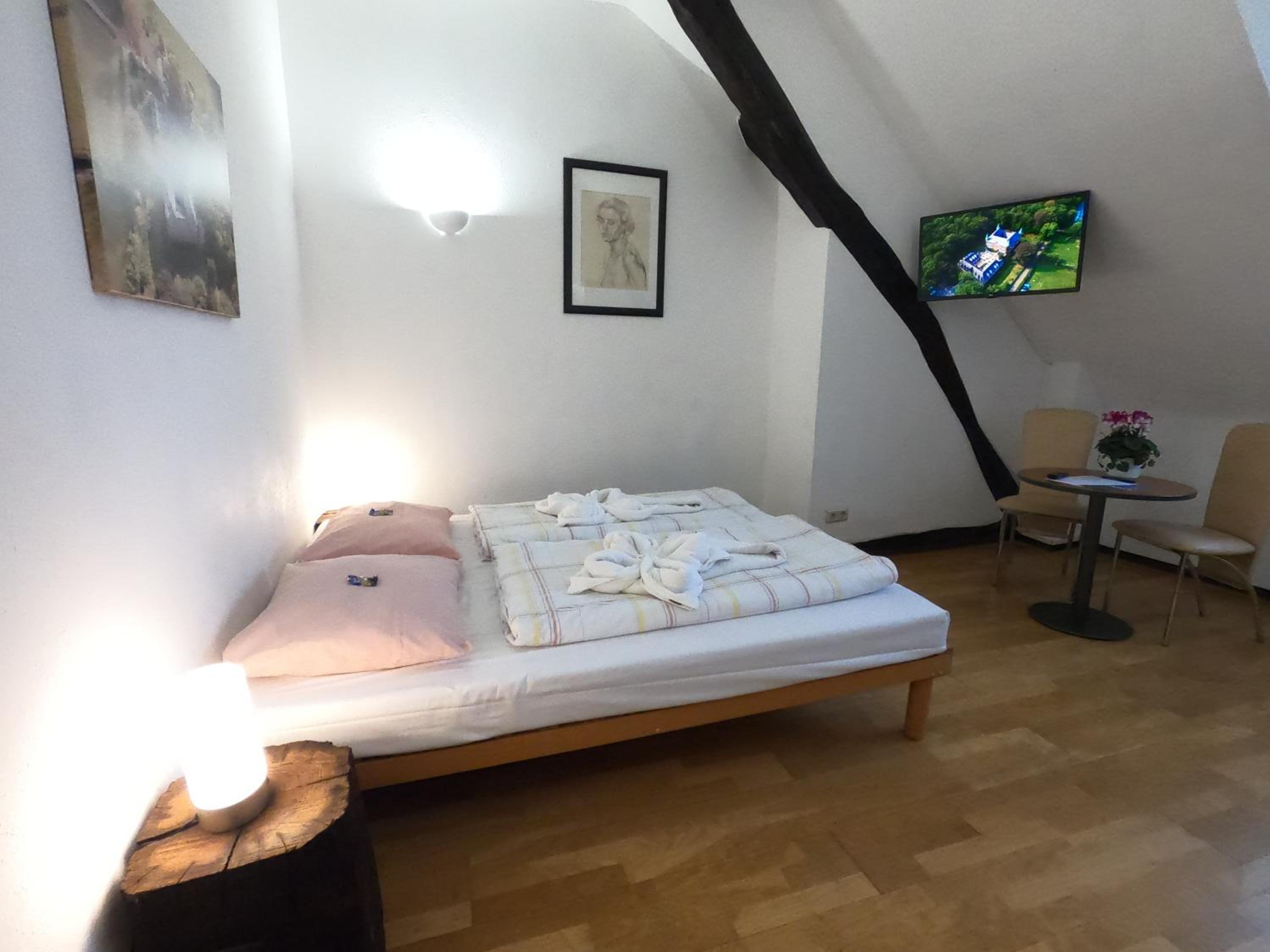 Classic Double Room - Photo 7
