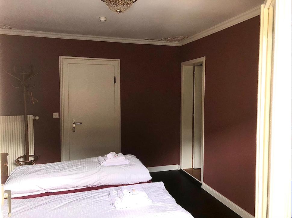 Small Double Room with private Whirlpool