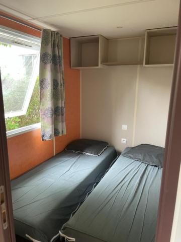 Mobile Home - Photo 12