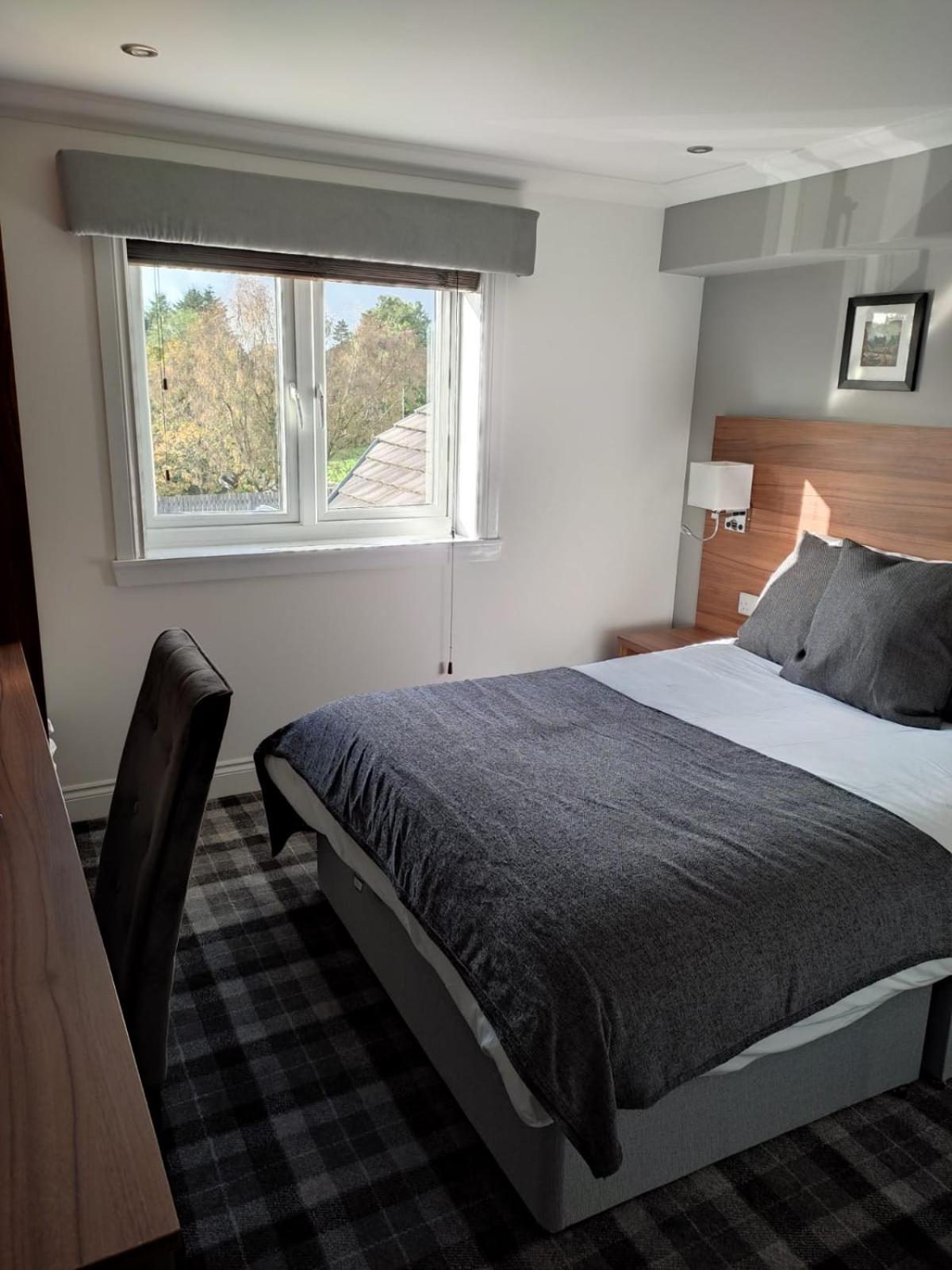 Double Room - Photo 2