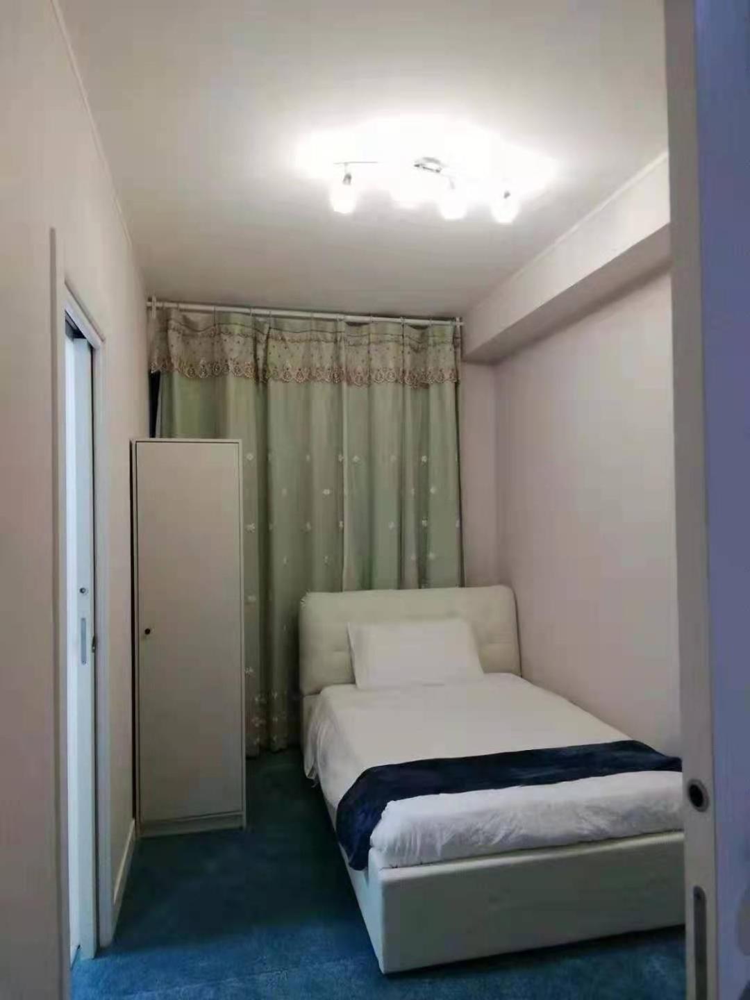 Single Room with Private Bathroom