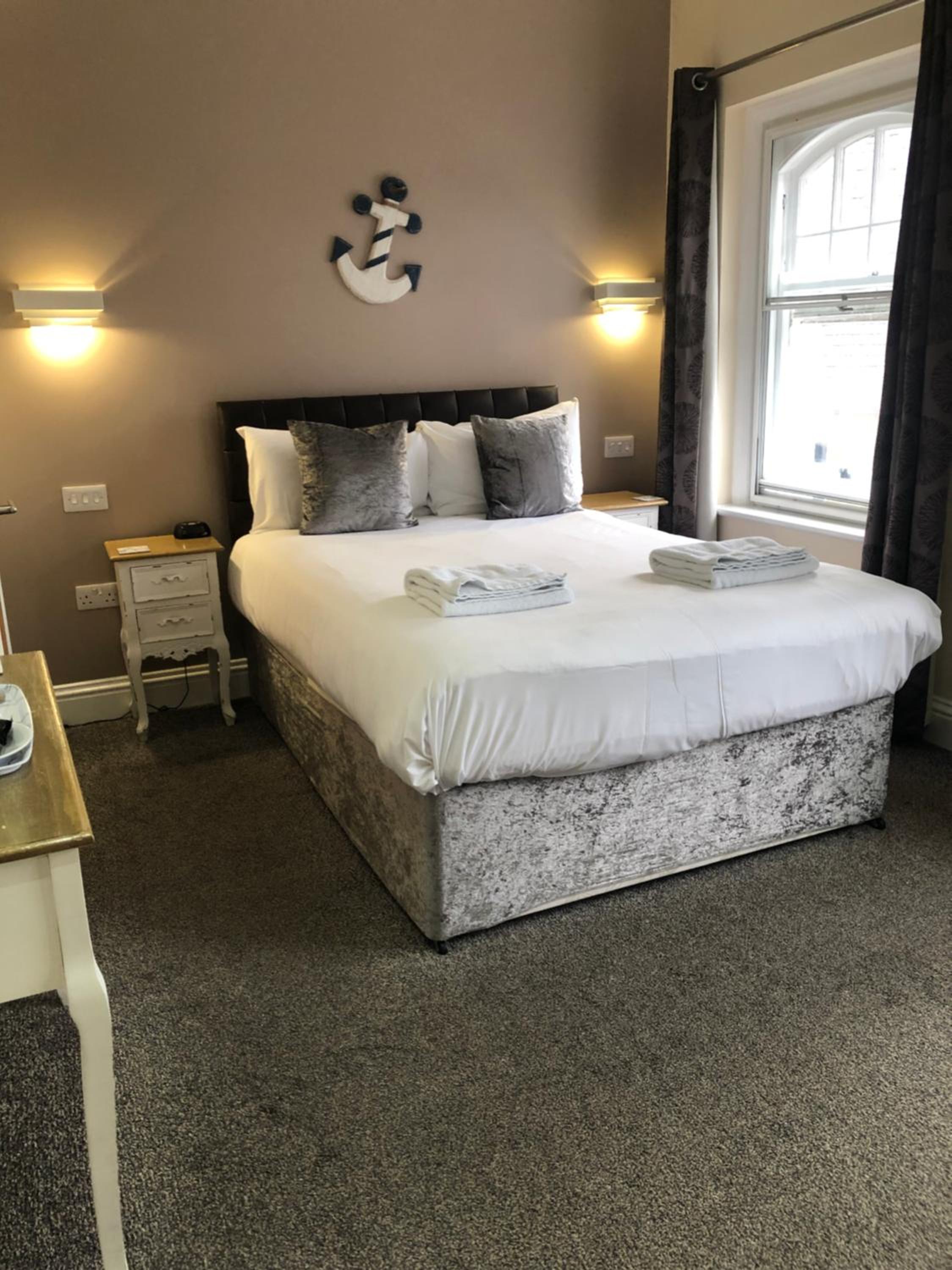 Large Double Room photo 2