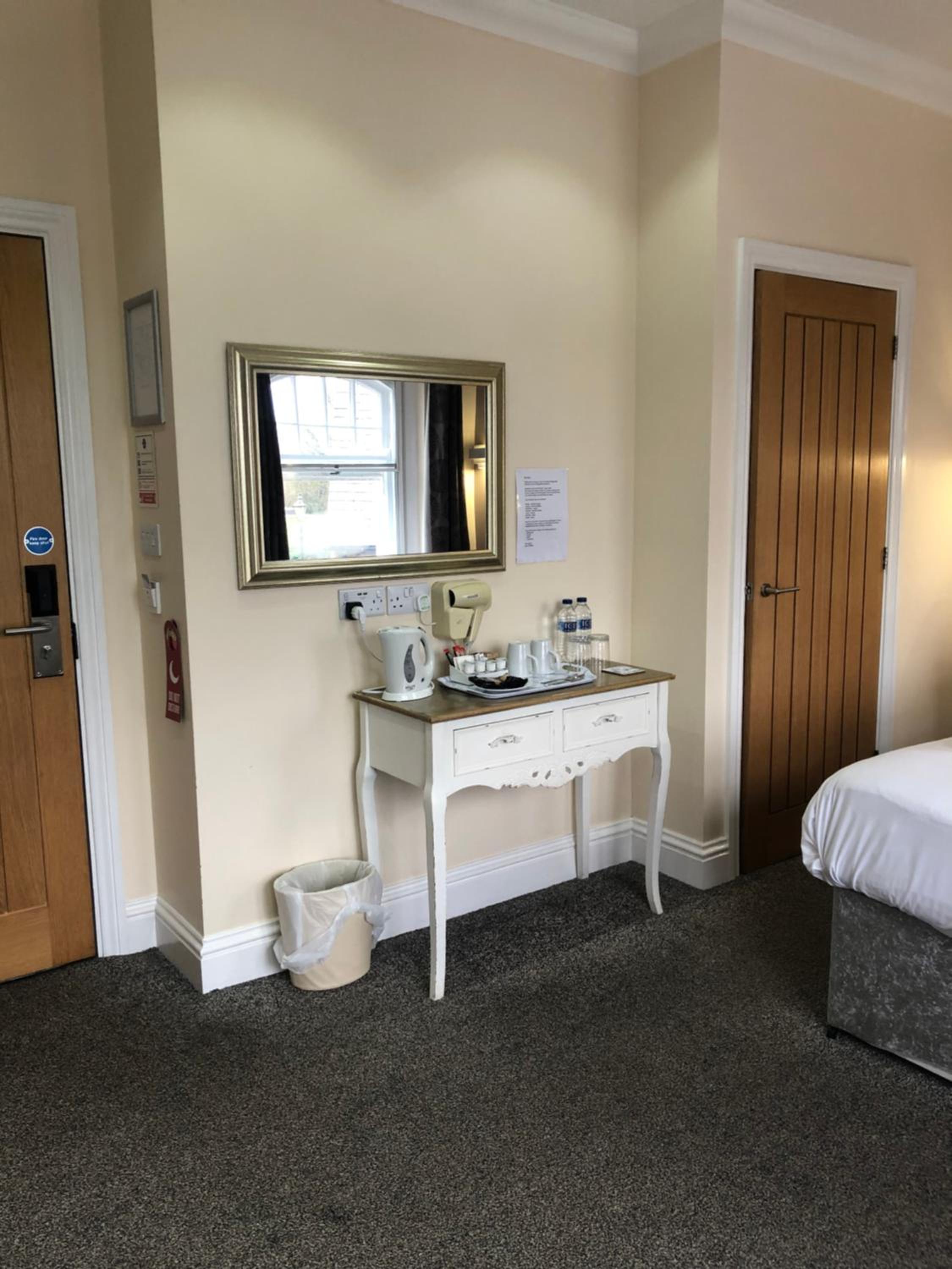 Large Double Room photo 3