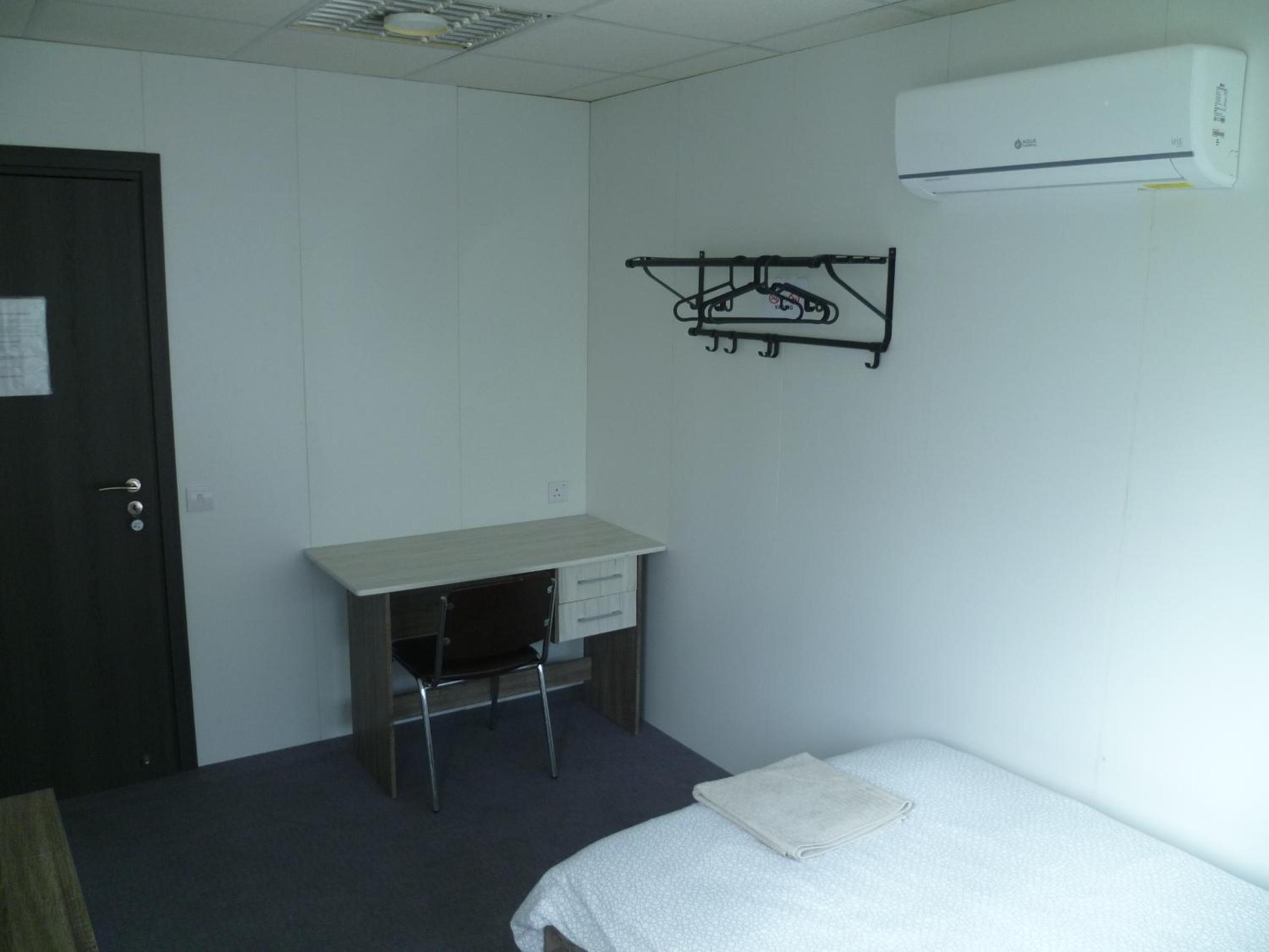 Single Room with Shared Bathroom photo 3