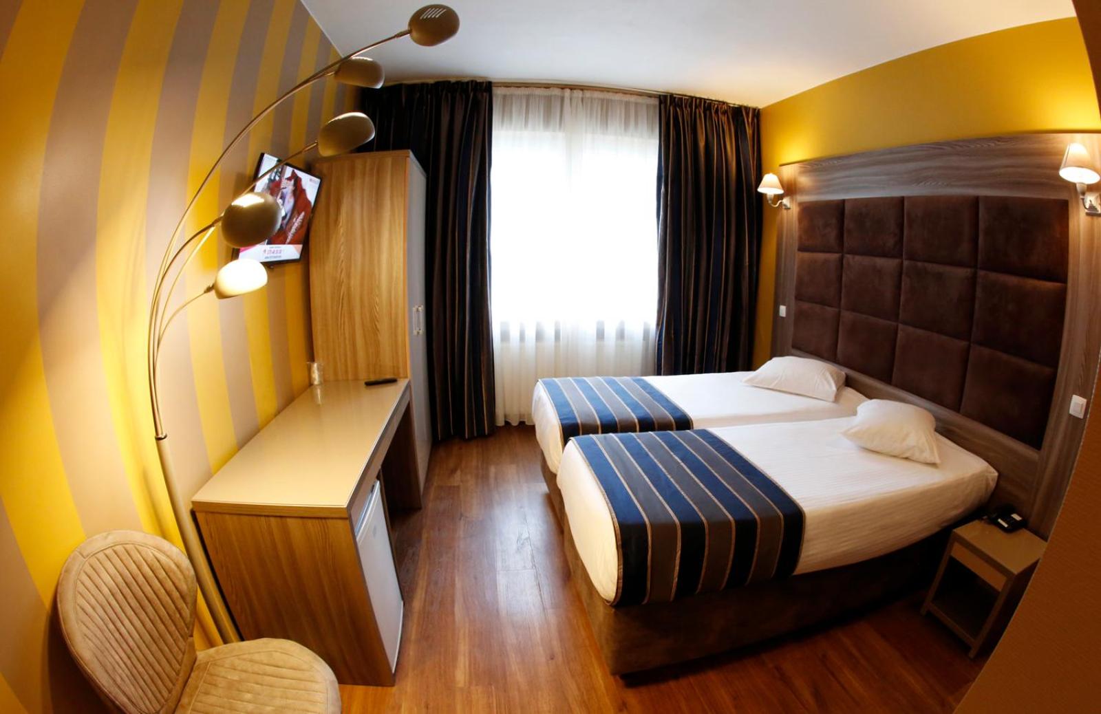 Superior Twin Room - Photo 2
