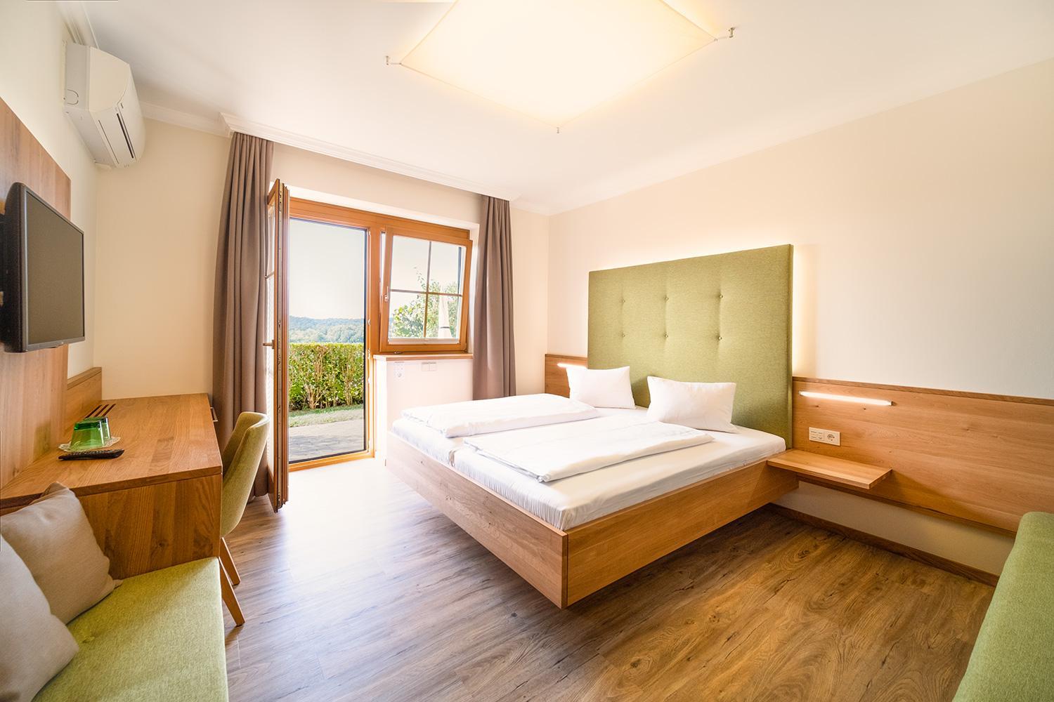 Deluxe Double or Twin Room with Garden View photo 1