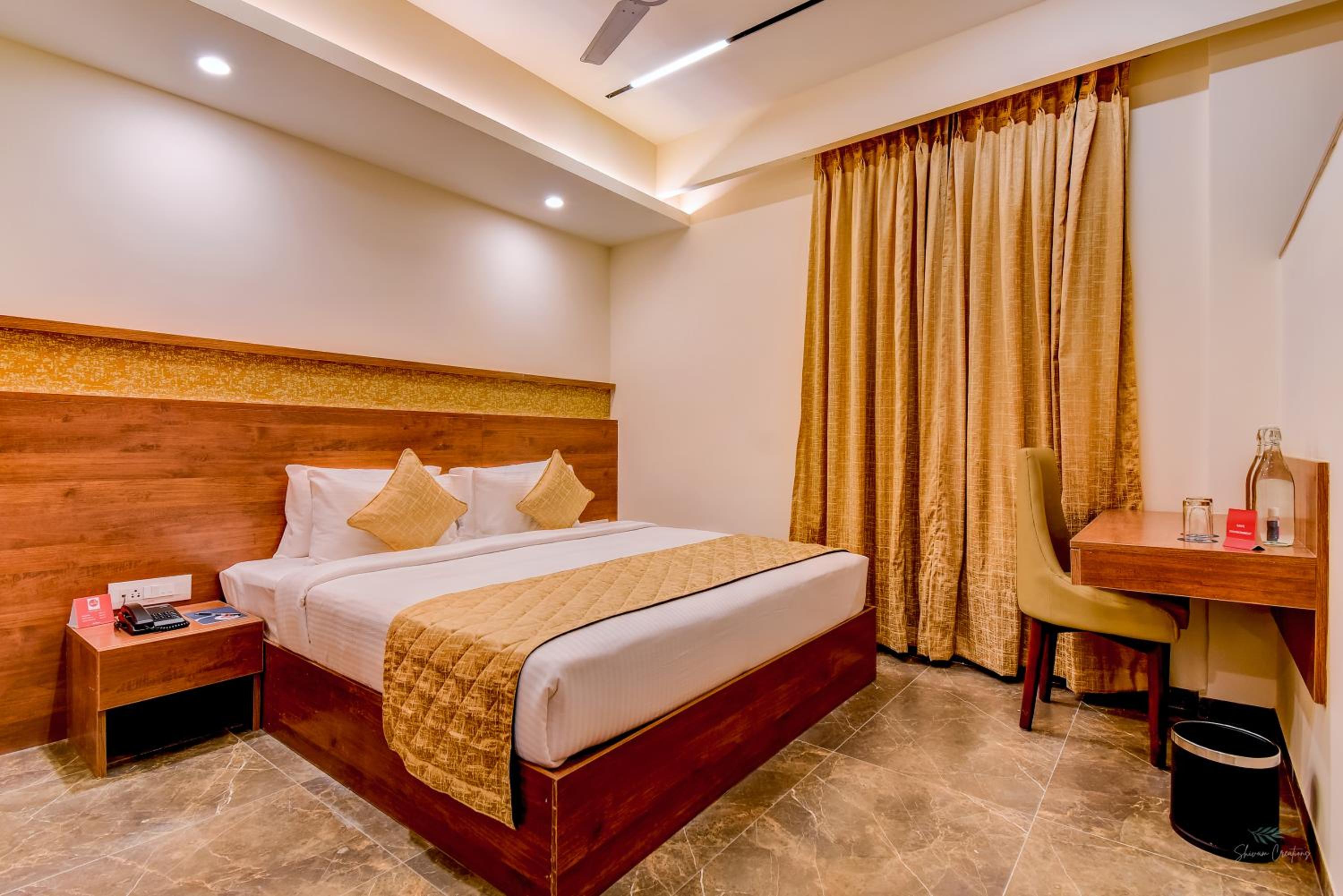 Superior King Room