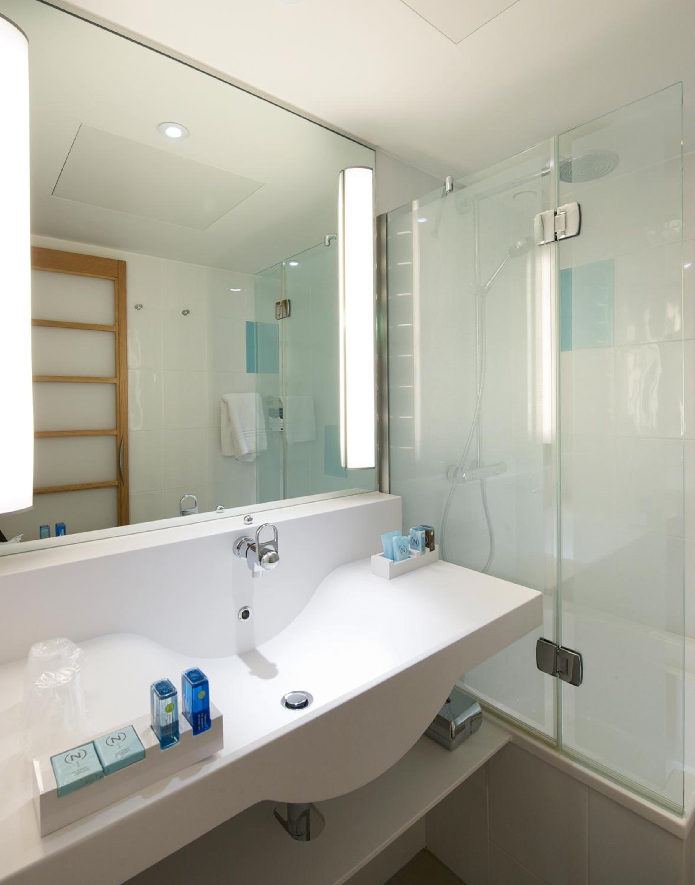 Twin Room - Photo 3
