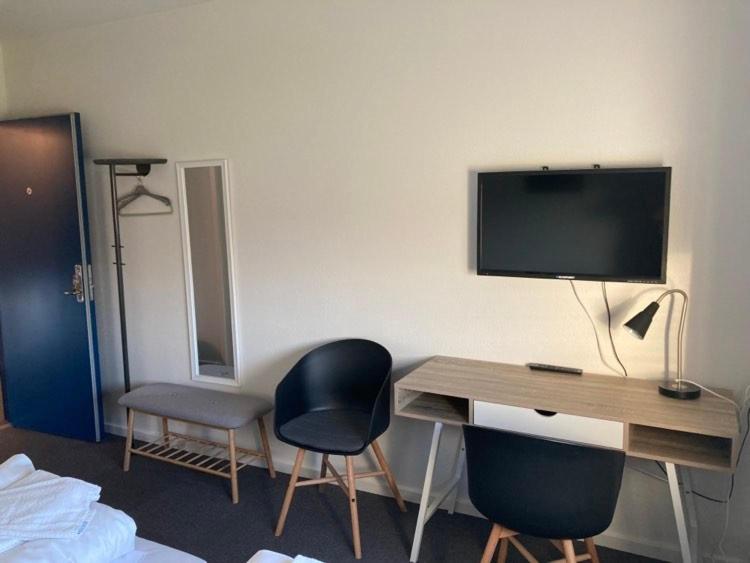Economy Double Room - Photo 3