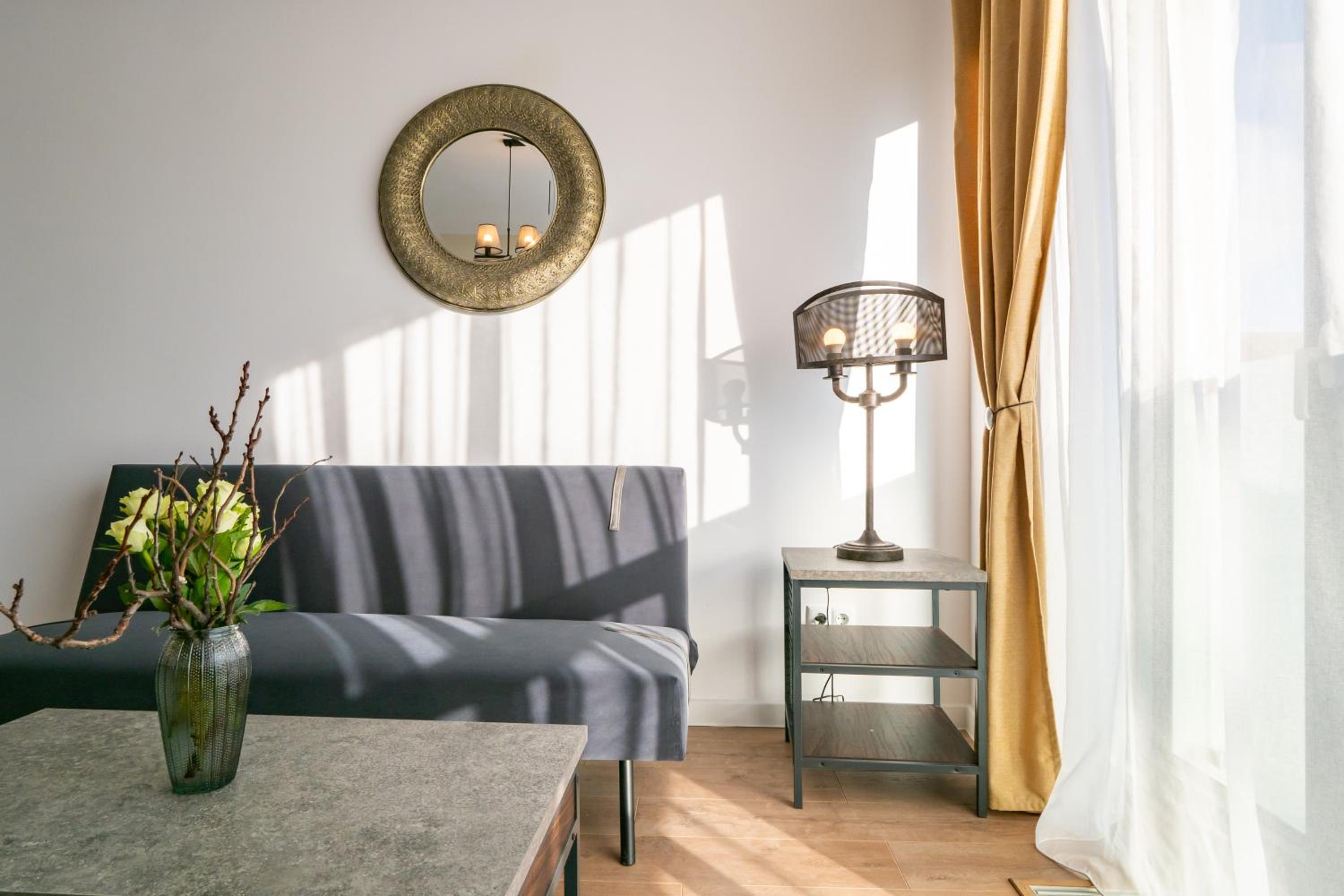 One-Bedroom Apartment - Photo 10