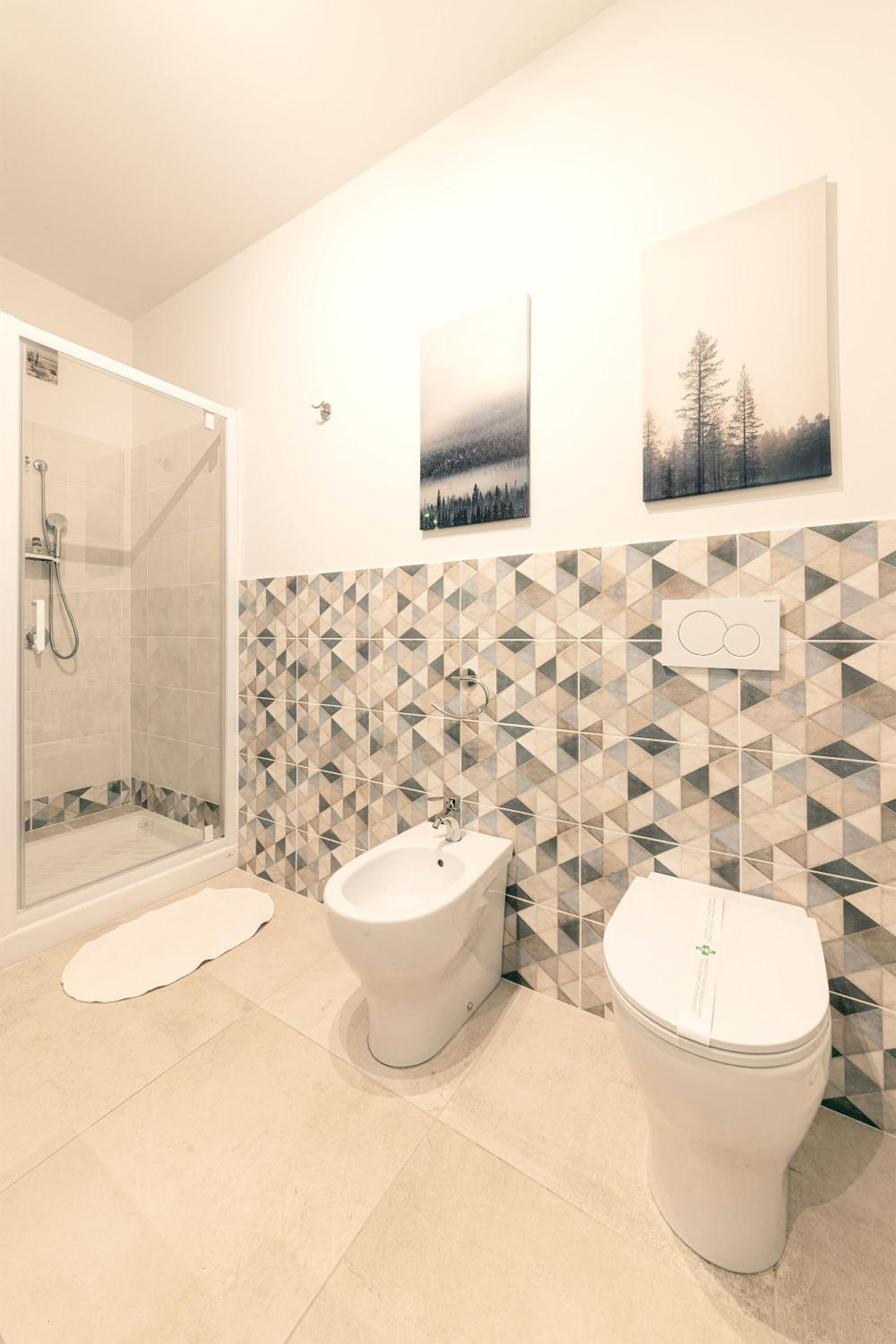 Triple Room with Private Bathroom - Photo 8