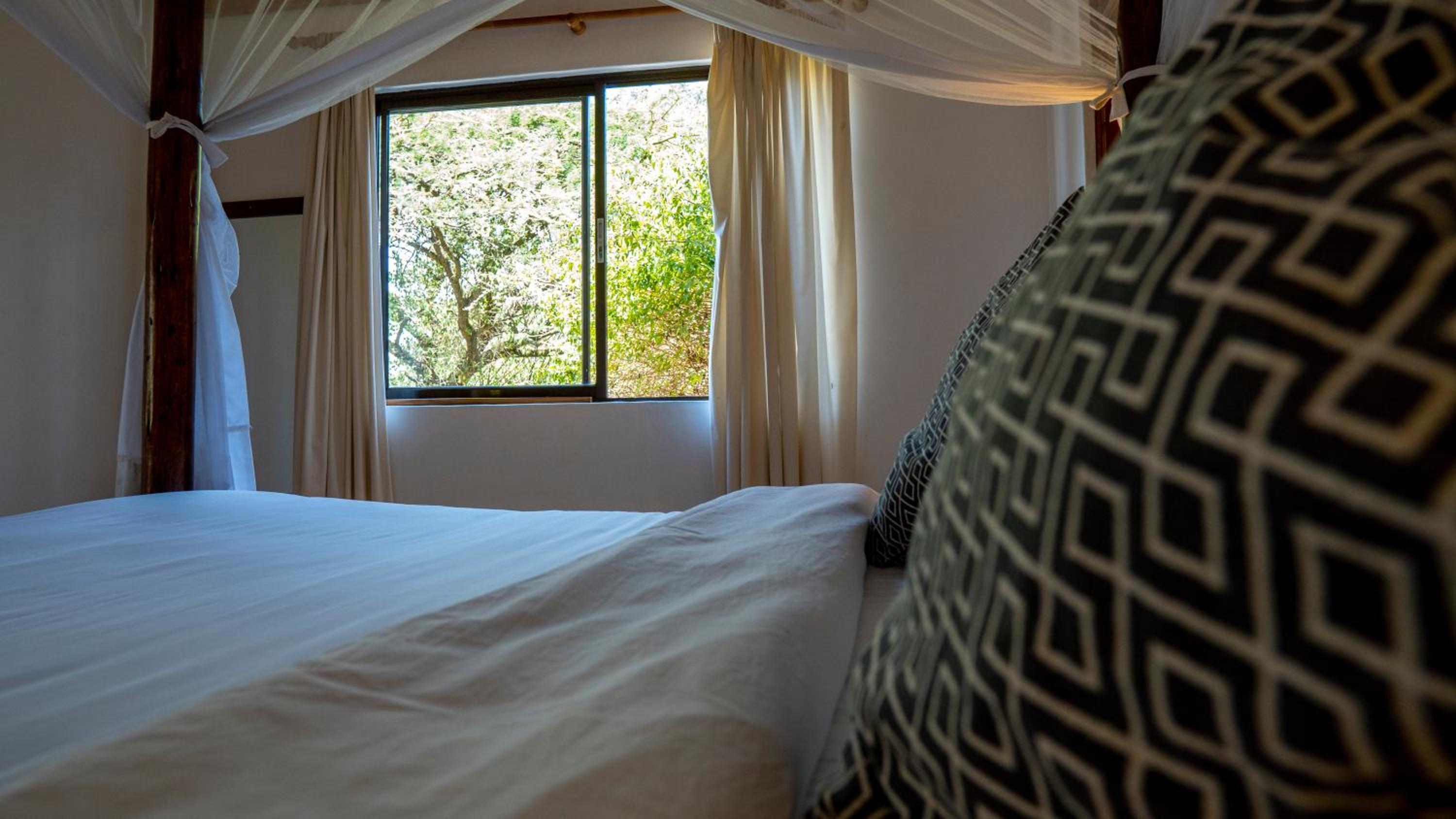 Two-Bedroom Villa - Photo 12