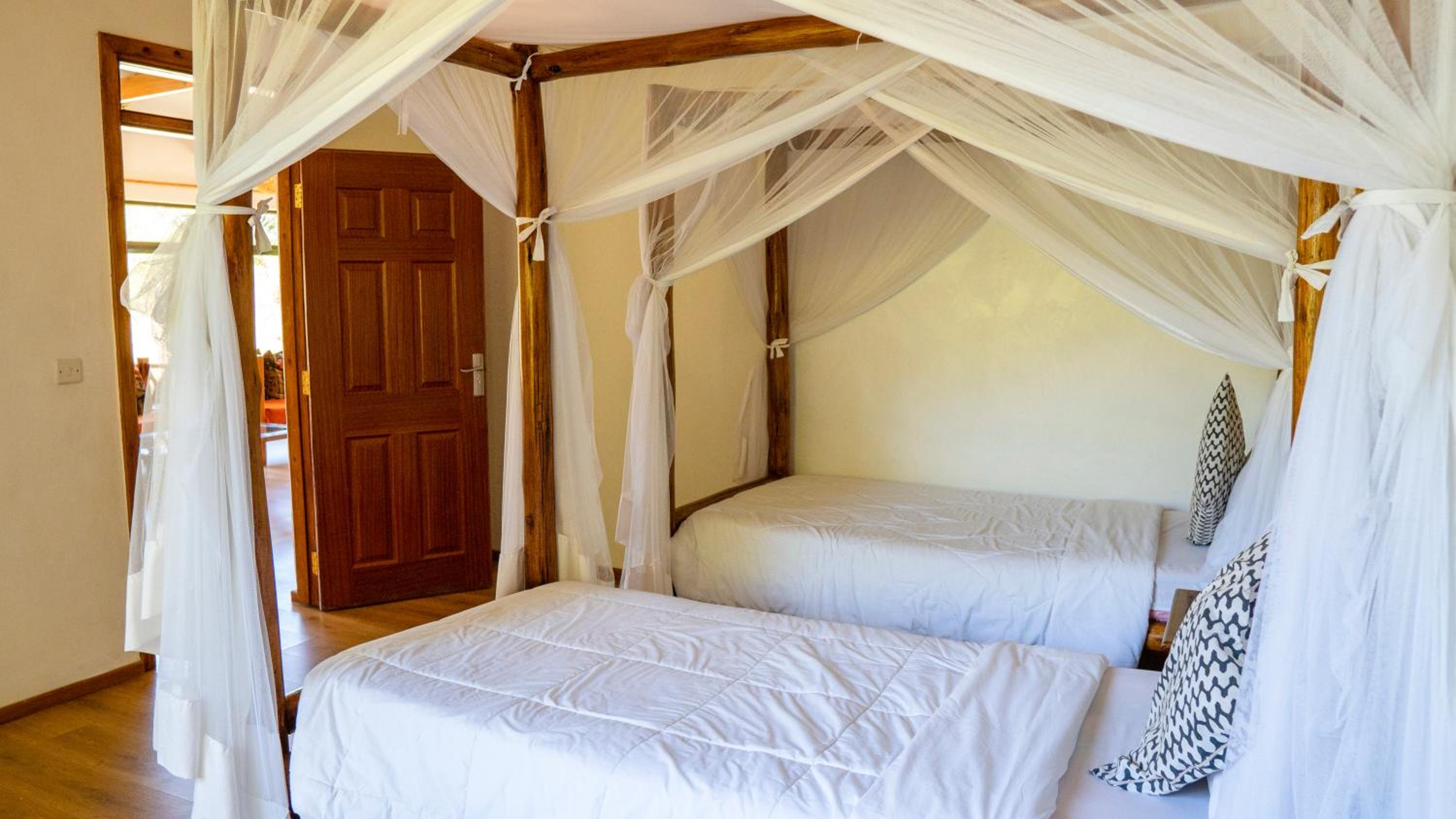 Two-Bedroom Villa - Photo 13