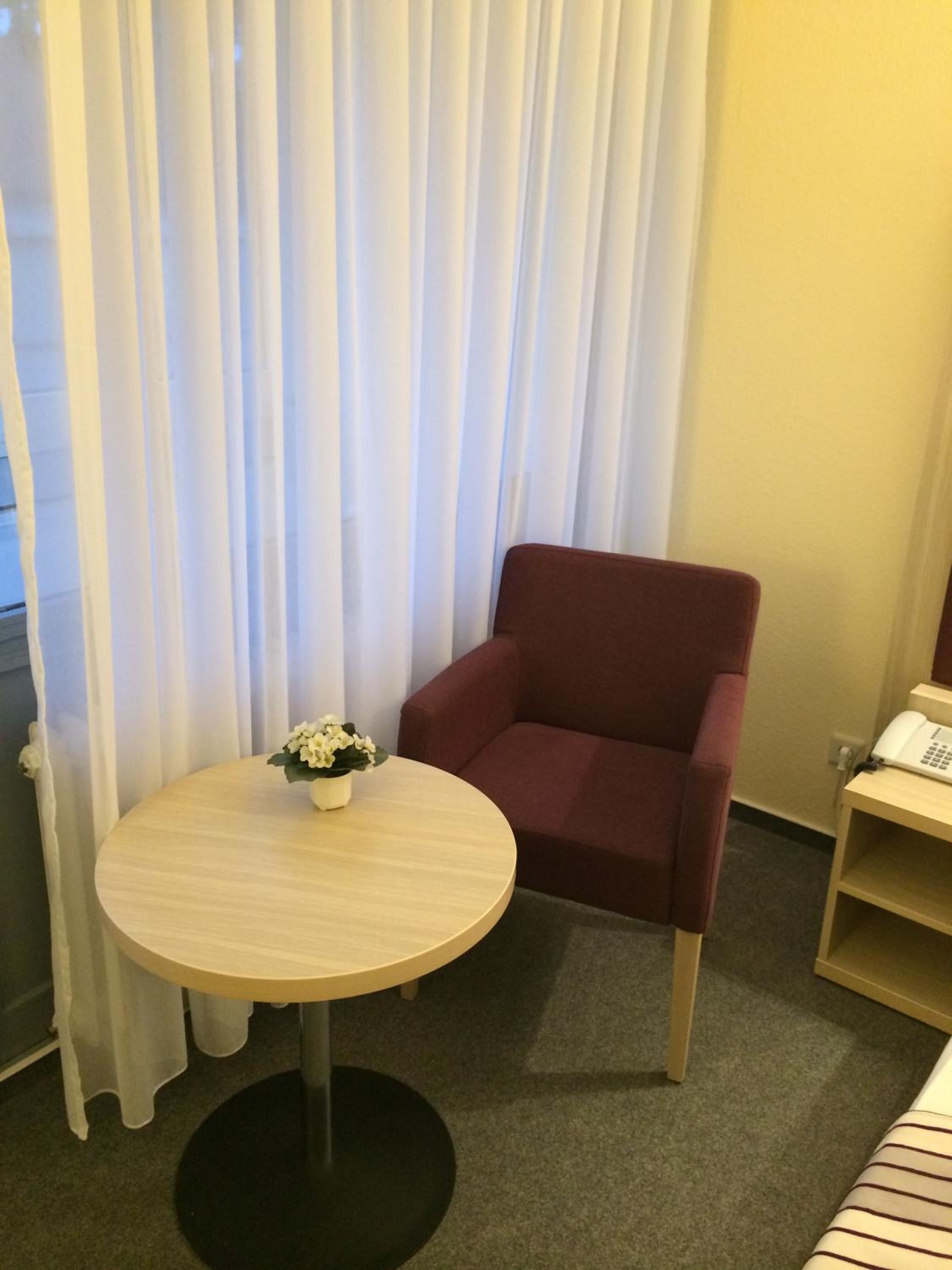 Double Room - Photo 11