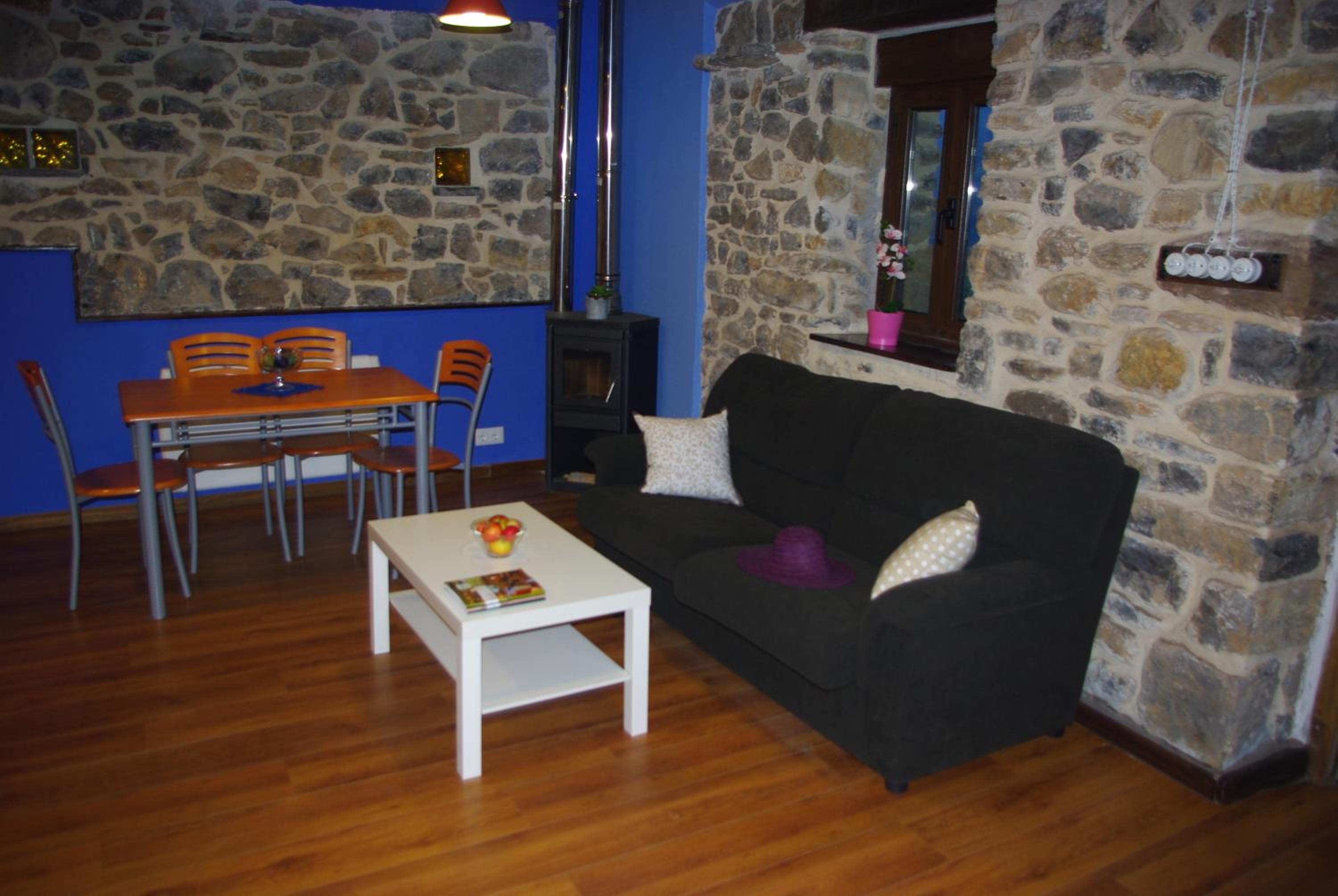 Apartamento con Balcón