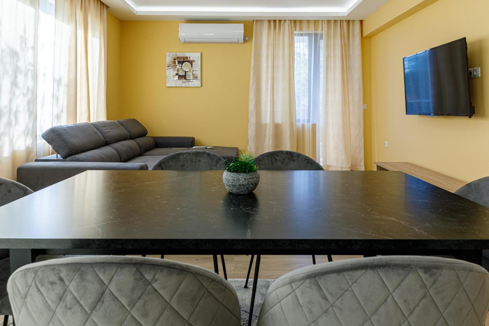 Two-Bedroom Apartment - Photo 3