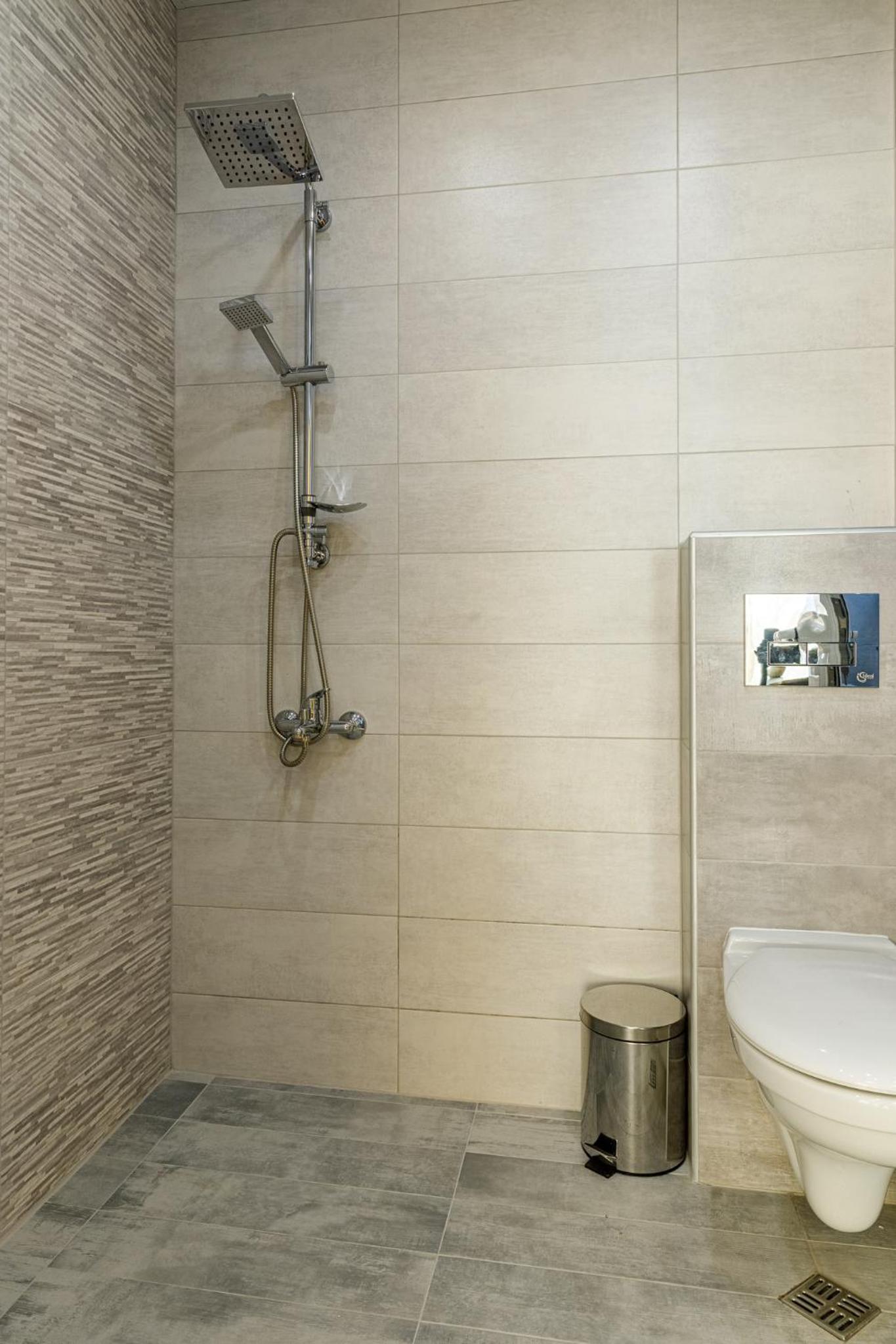 Two-Bedroom Apartment - Photo 6