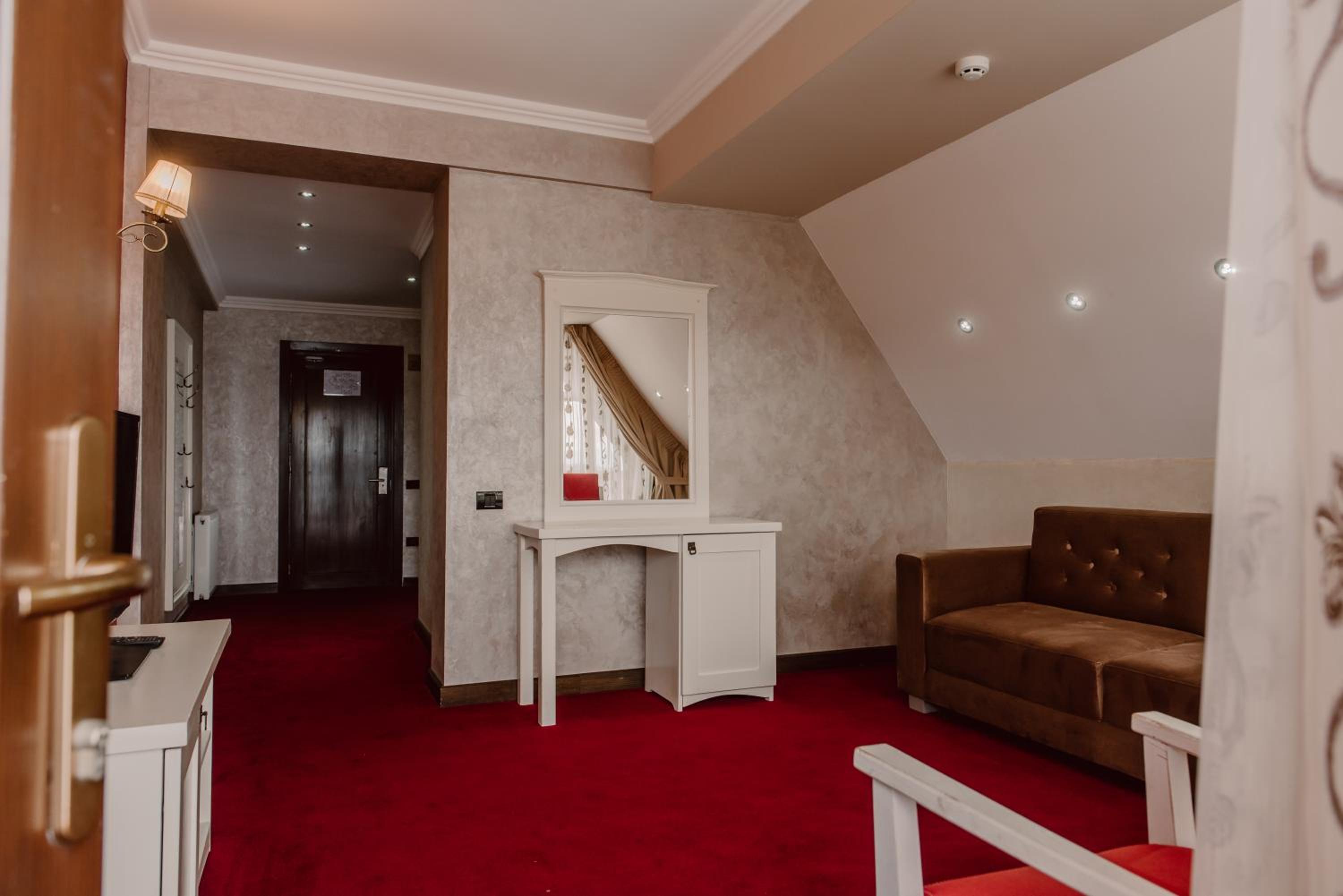 One-Bedroom Apartment with Sofa Bed photo 2