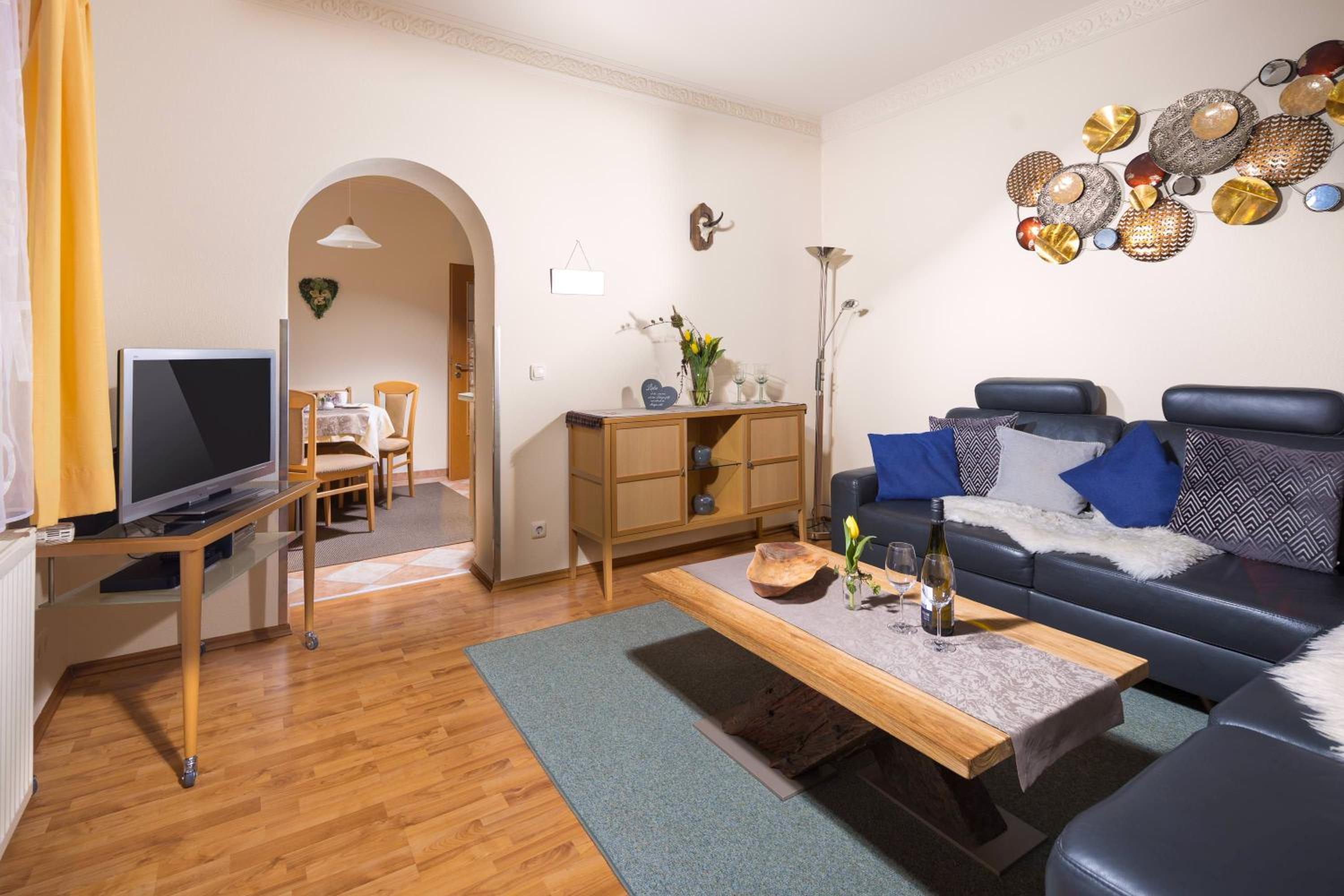 One-Bedroom Apartment photo 1