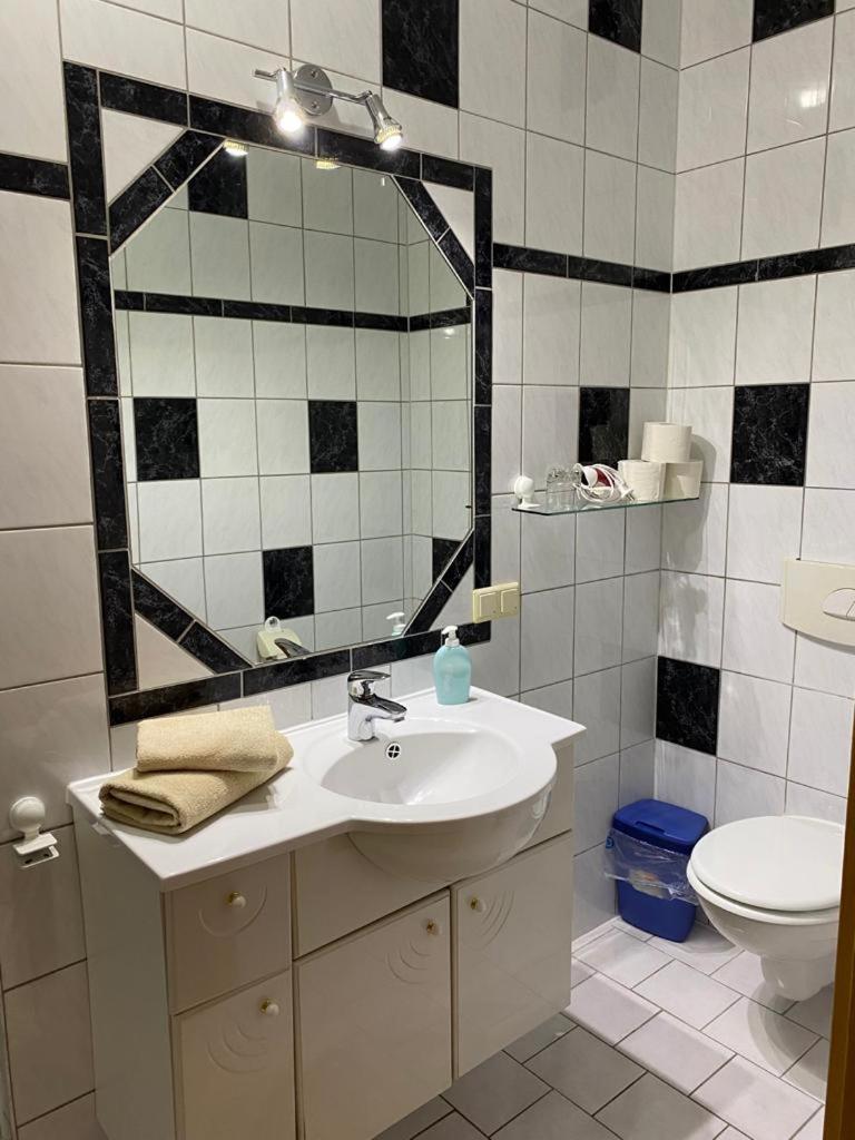 Standard Single Room photo 2