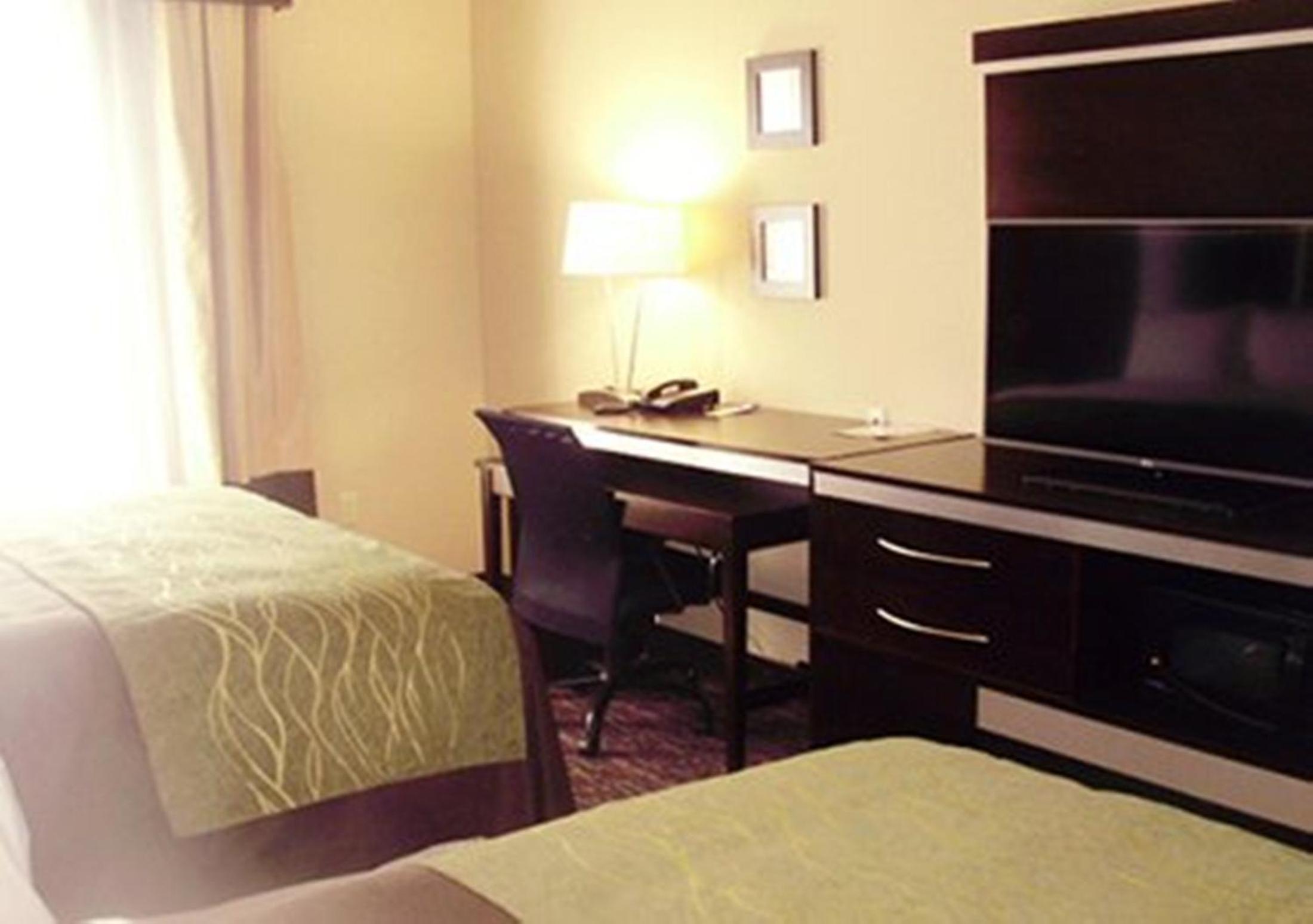 King Room - Non-Smoking photo 2