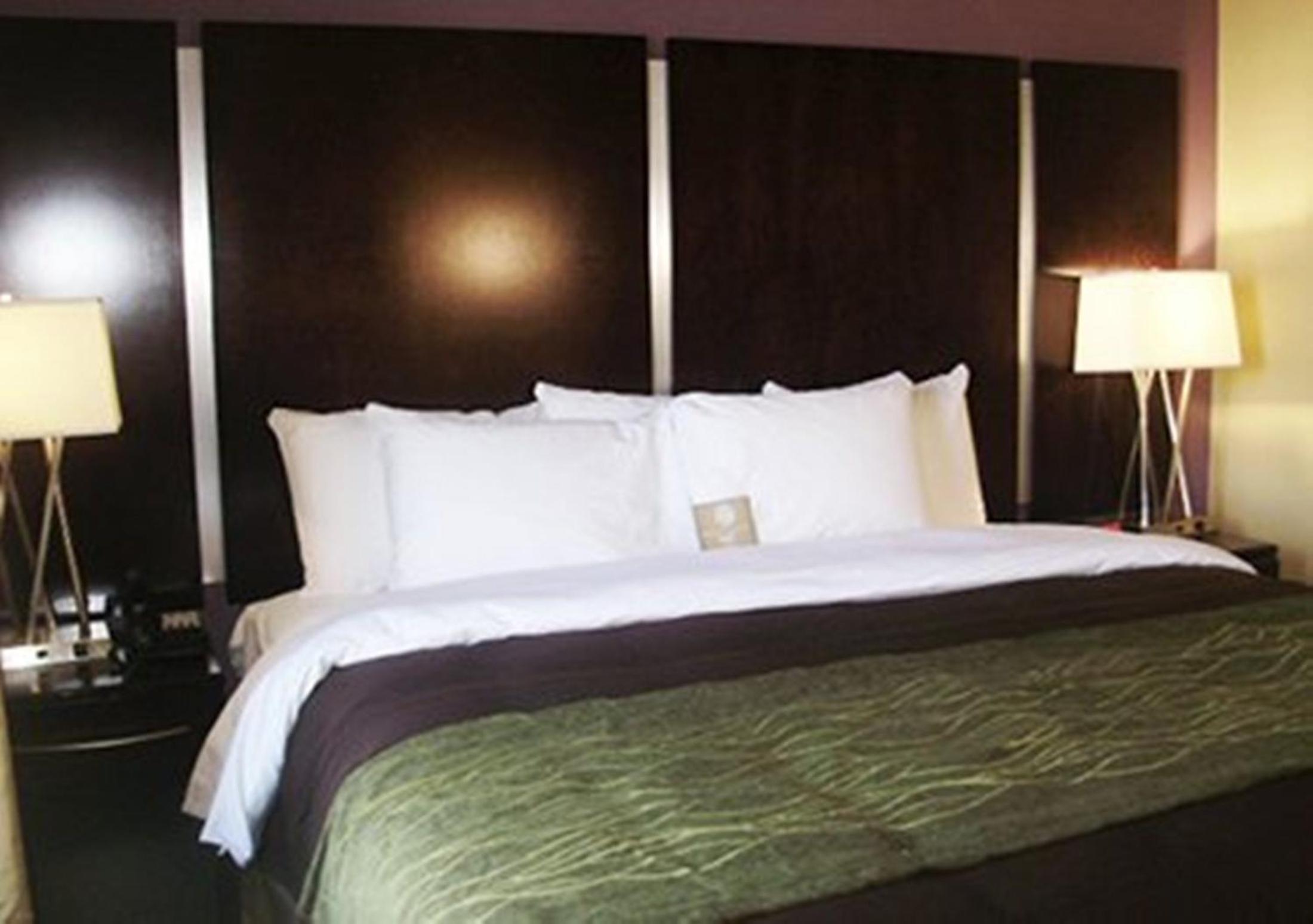King Room - Non-Smoking