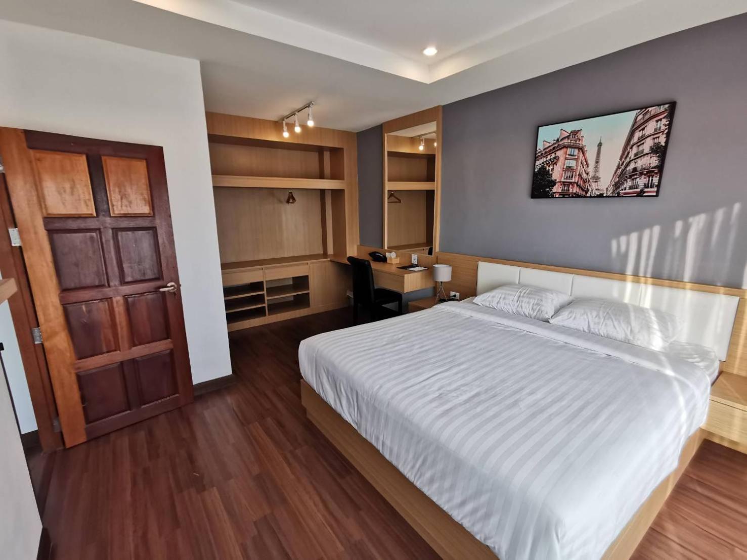 Suite with Balcony photo 3