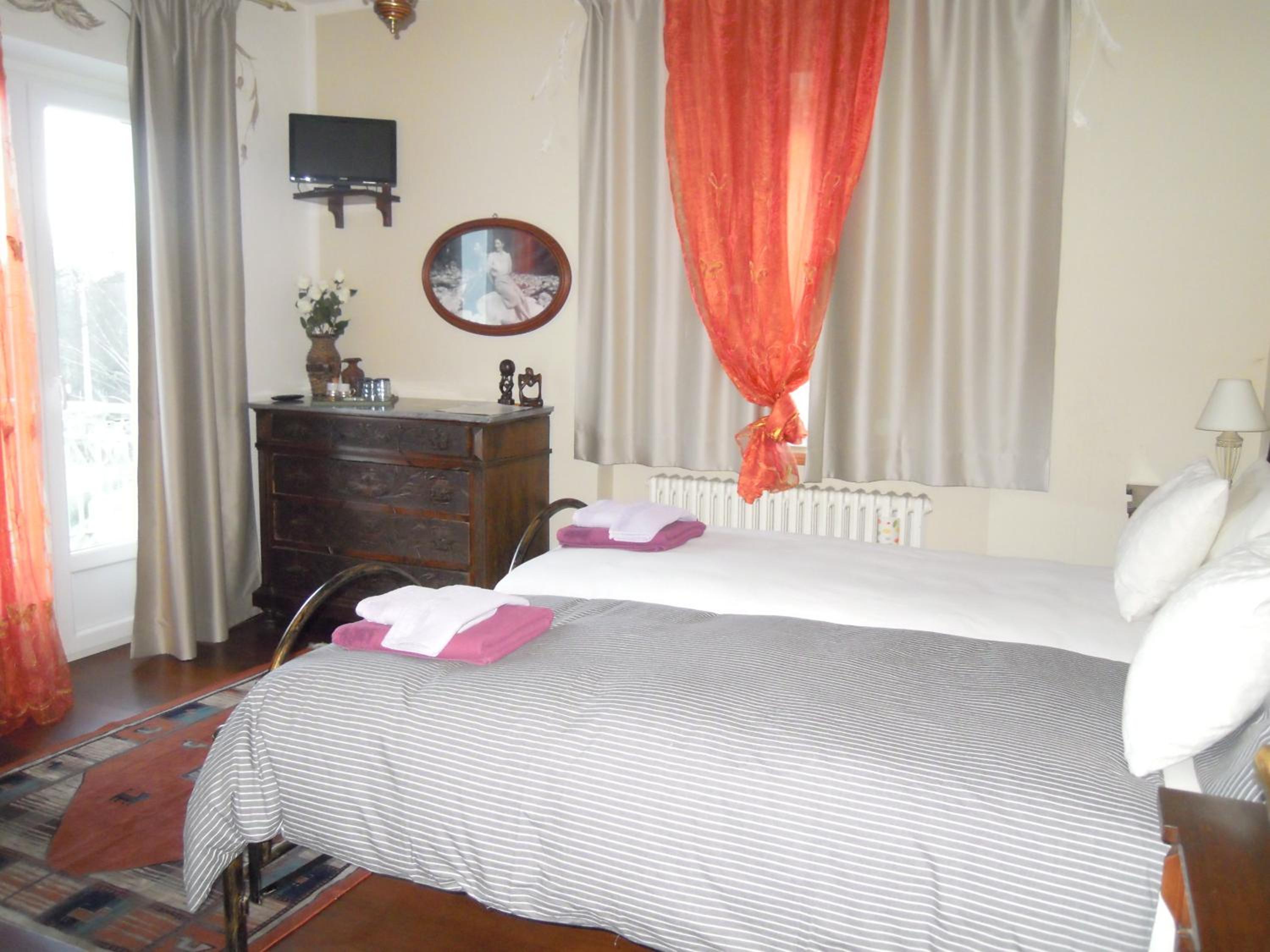 Double Or Twin Room With Private External Bathroom photo 1
